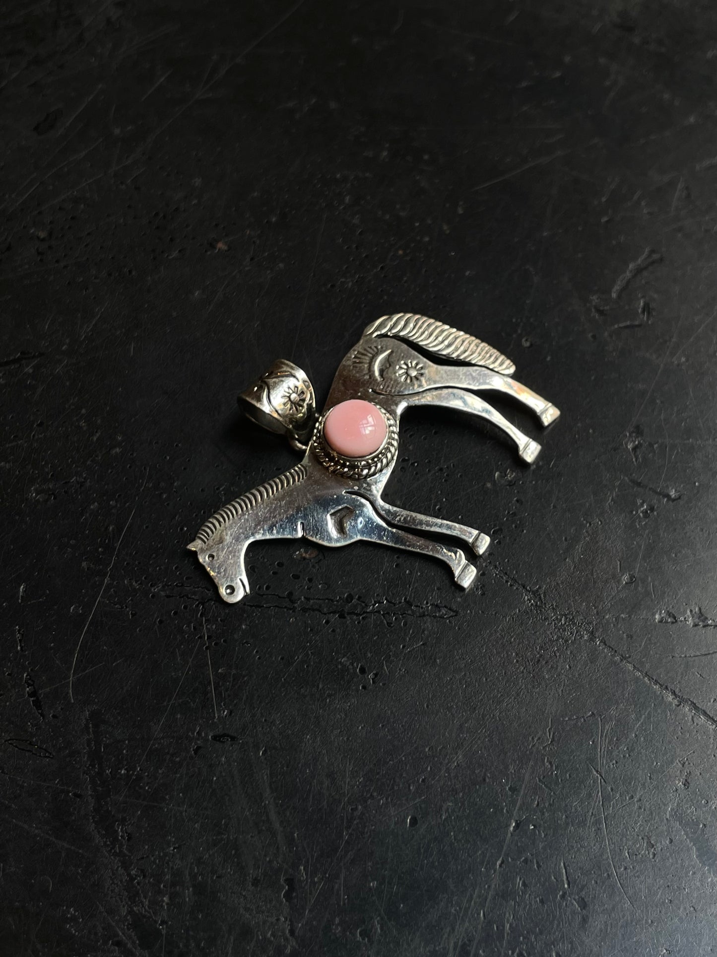 Pink Conch Horse Pendant | 925 Sterling Silver E252