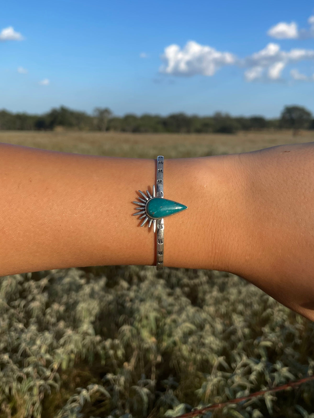 Turquoise Teardrop Sunburst Cuff Bracelet | 925 Sterling Silver G737