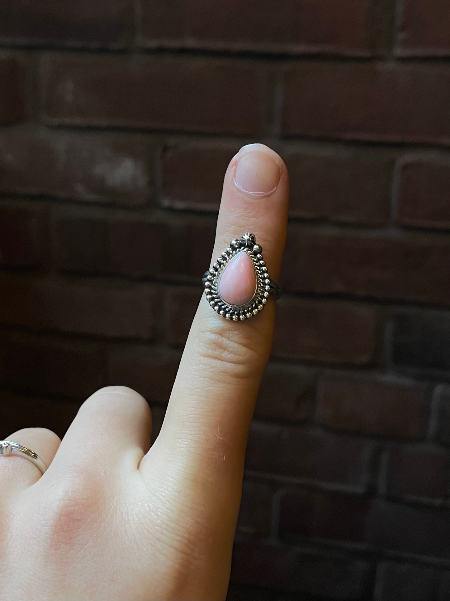 Pink Conch Teardrop Ring | Sterling Silver | Size 5.75 | A765