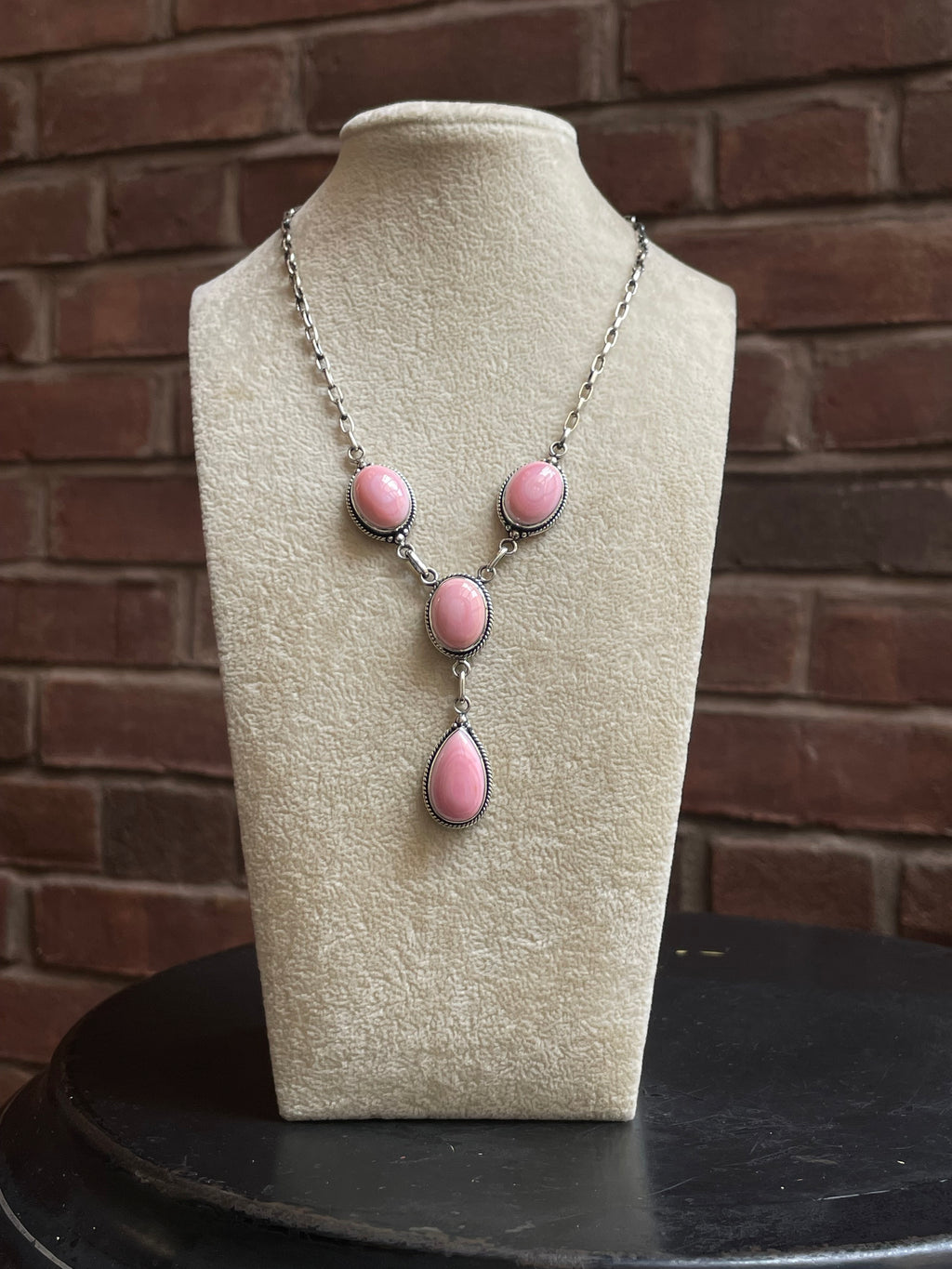 Pink Conch Lariat Necklace | Teardrop Station Drop | 925 Silver E585