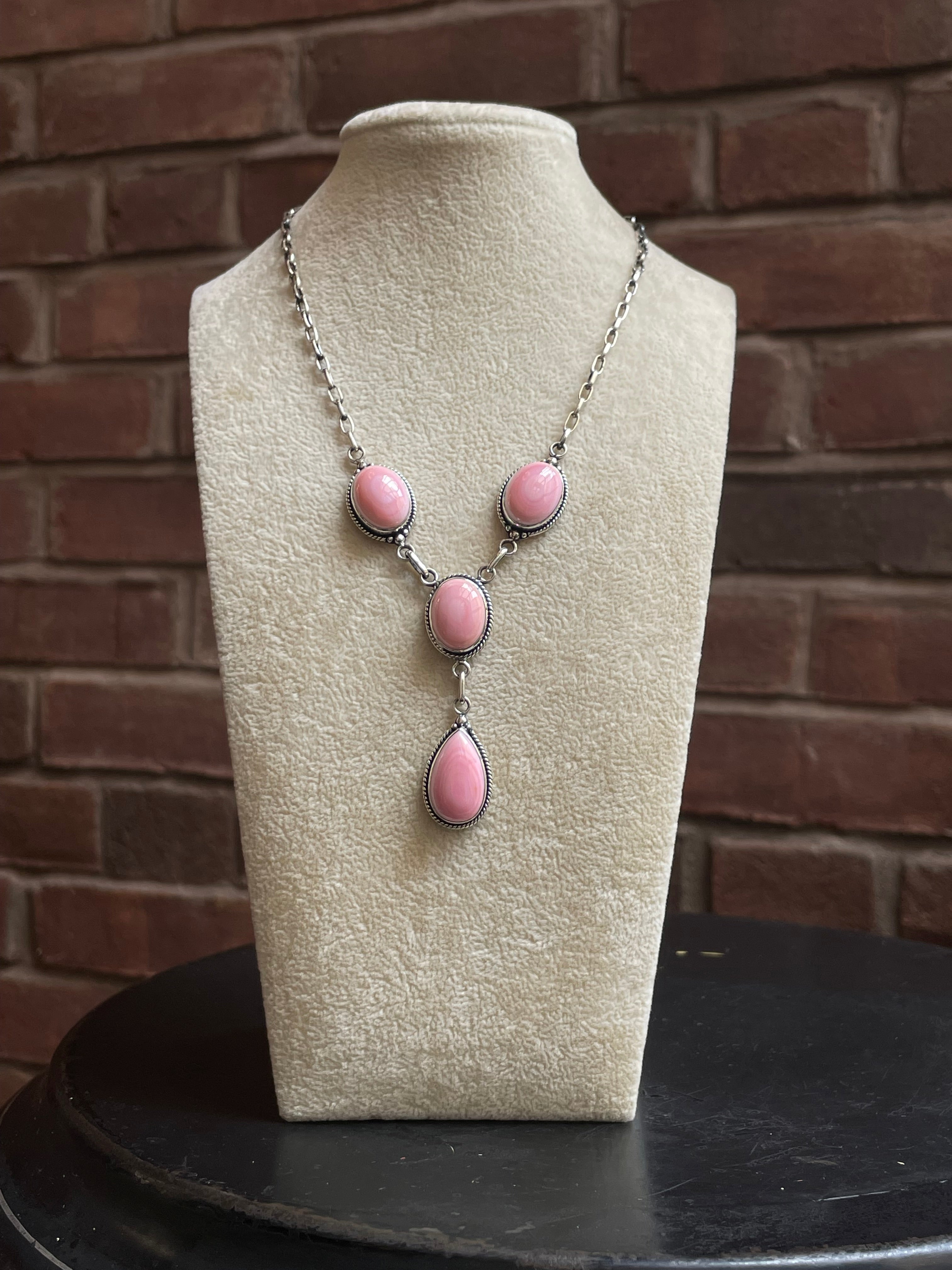 Pink Conch Lariat Necklace | Teardrop Station Drop | 925 Silver E585