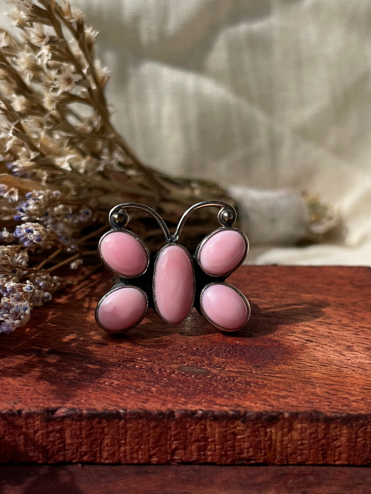 Pink Conch Butterfly Ring | 925 Sterling Silver Size 6.5 D334