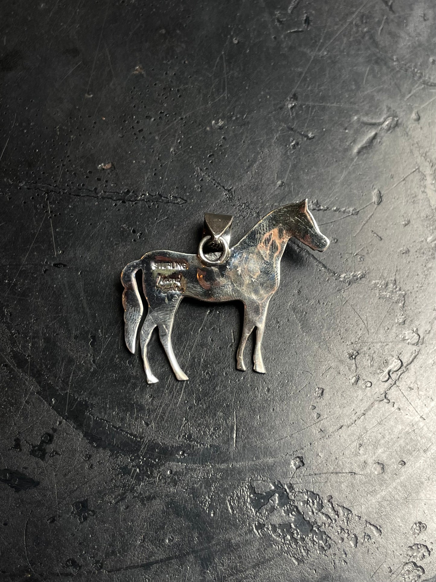 Spiny Oyster Horse Pendant | 925 Sterling Silver E264