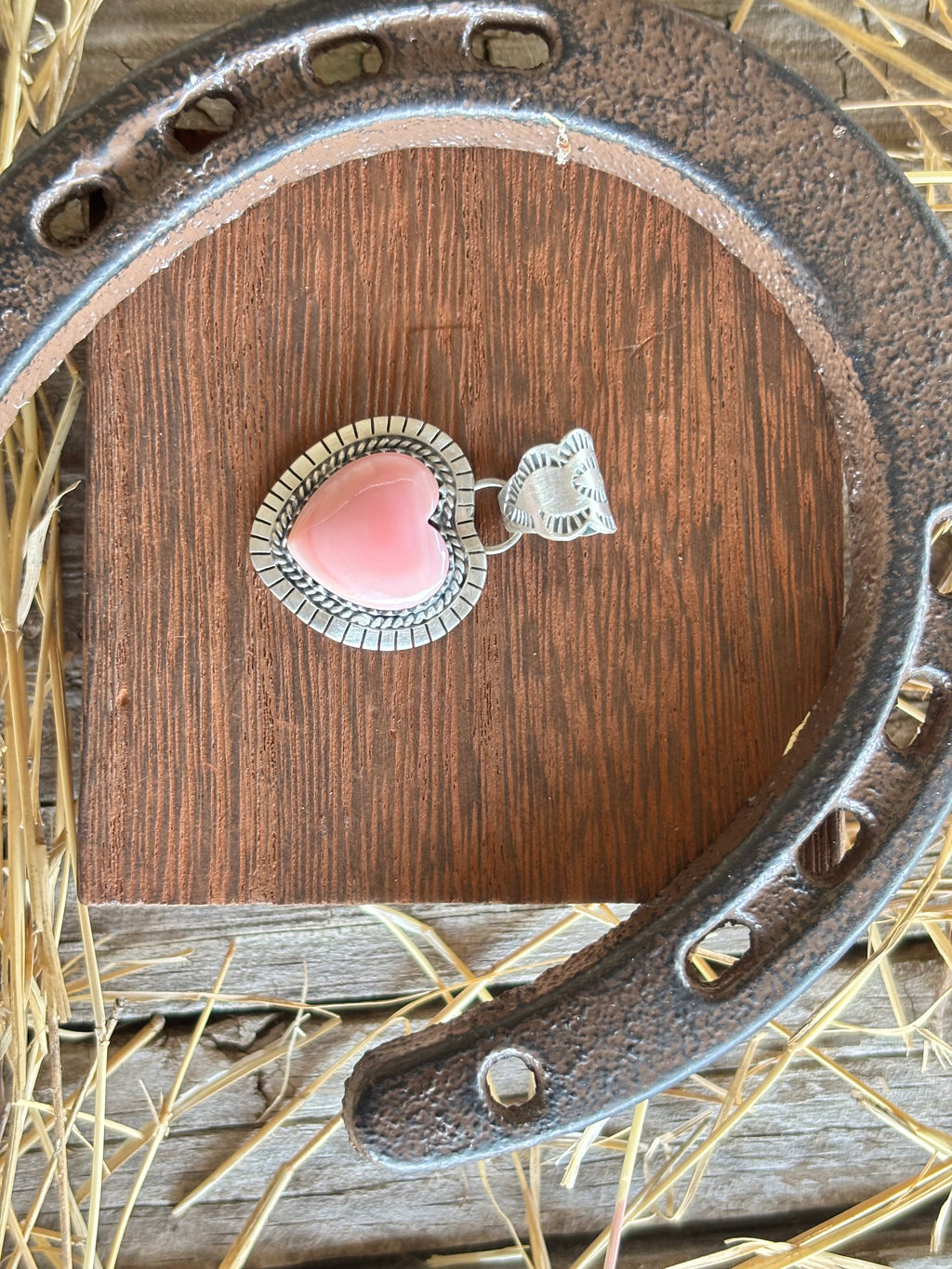 Pink Conch Heart Pendant | 925 Sterling Silver Z24