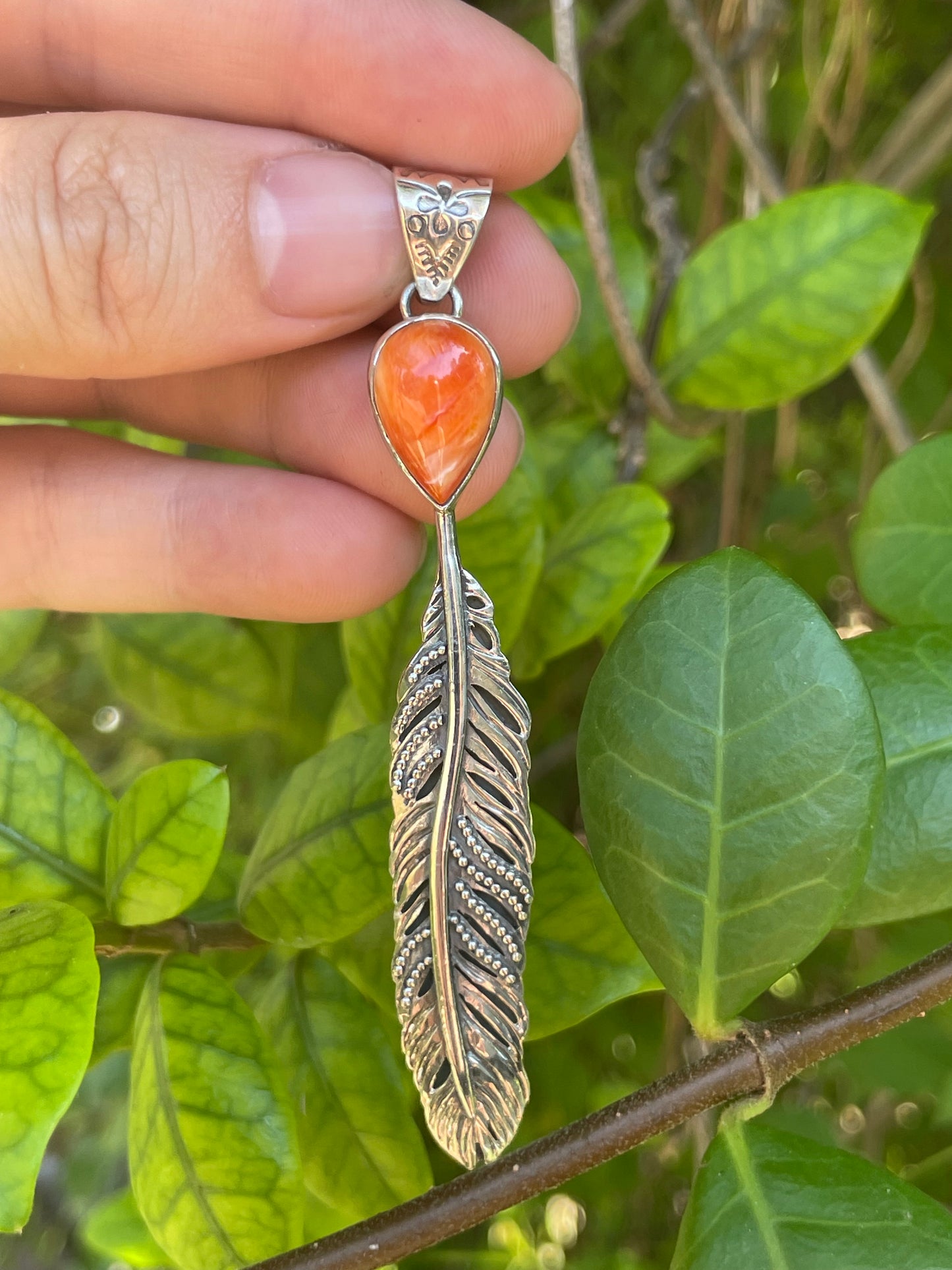 Spiny Oyster Feather Pendant | 925 Sterling Silver Z24