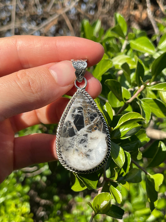 White Buffalo Teardrop Pendant | Sterling Silver 925 B683