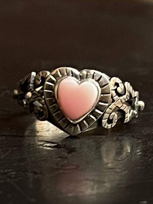 Pink Conch Heart Ring Size 6.5 | 925 Sterling Silver G156