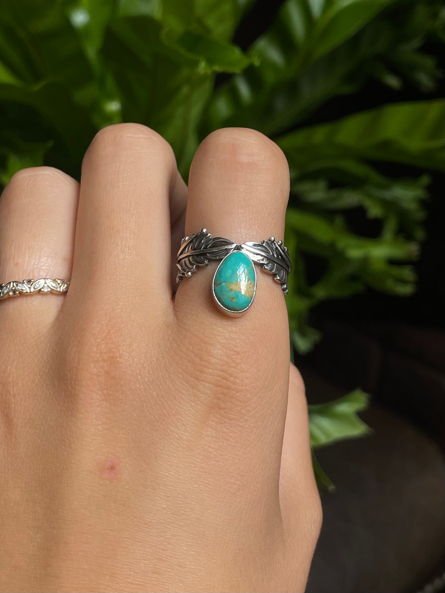 Kingman Turquoise Feather Ring | Sterling Silver | Size 10 G303