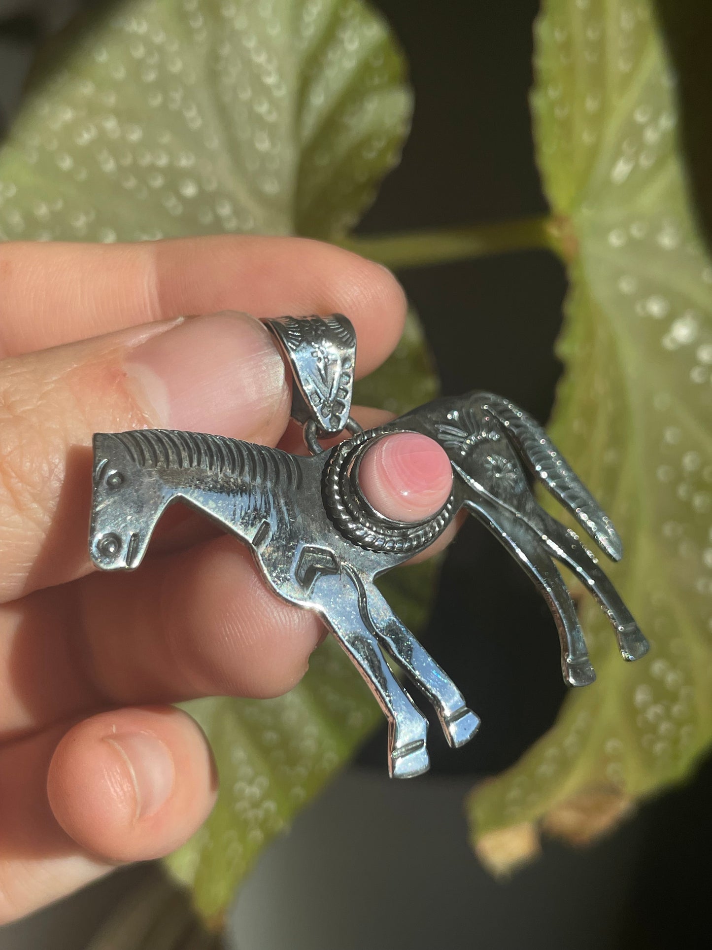 Pink Conch Horse Pendant | Sterling Silver 925 B840