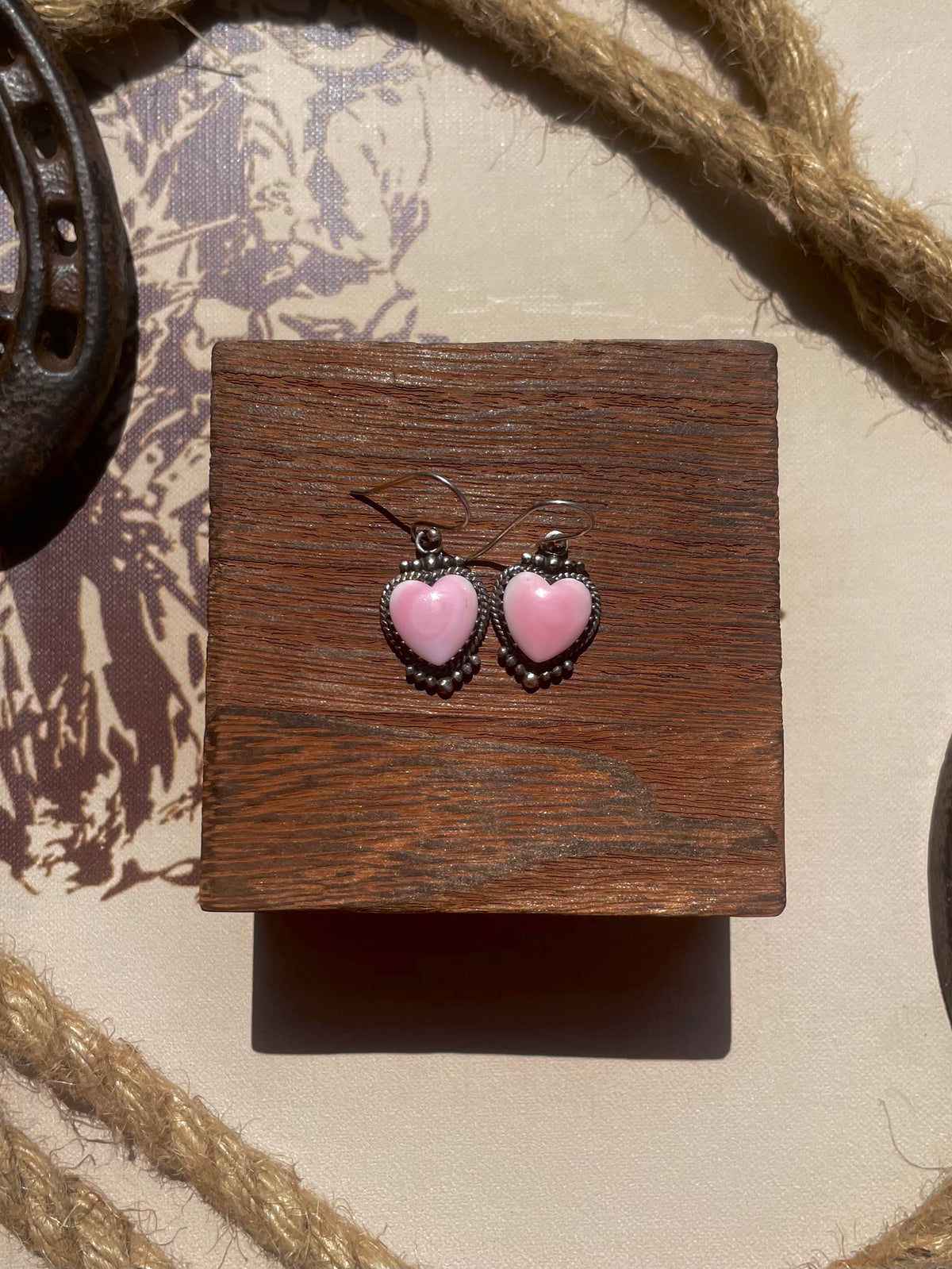 Pink Conch Heart Dangle Earrings | 925 Sterling Silver G702
