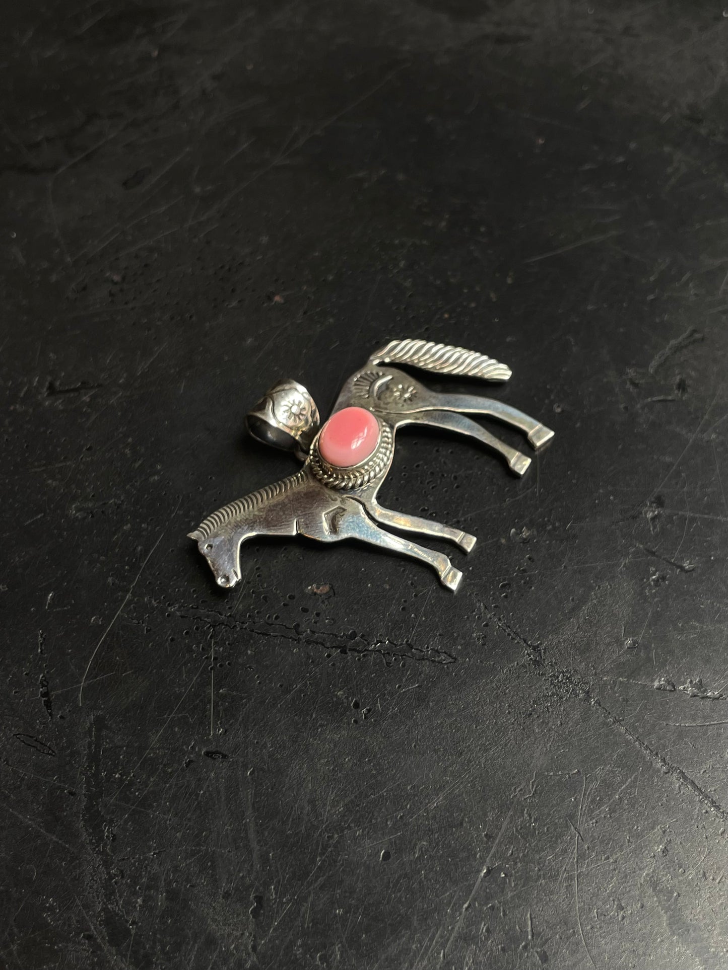 Pink Conch Horse Pendant | 925 Sterling Silver E248