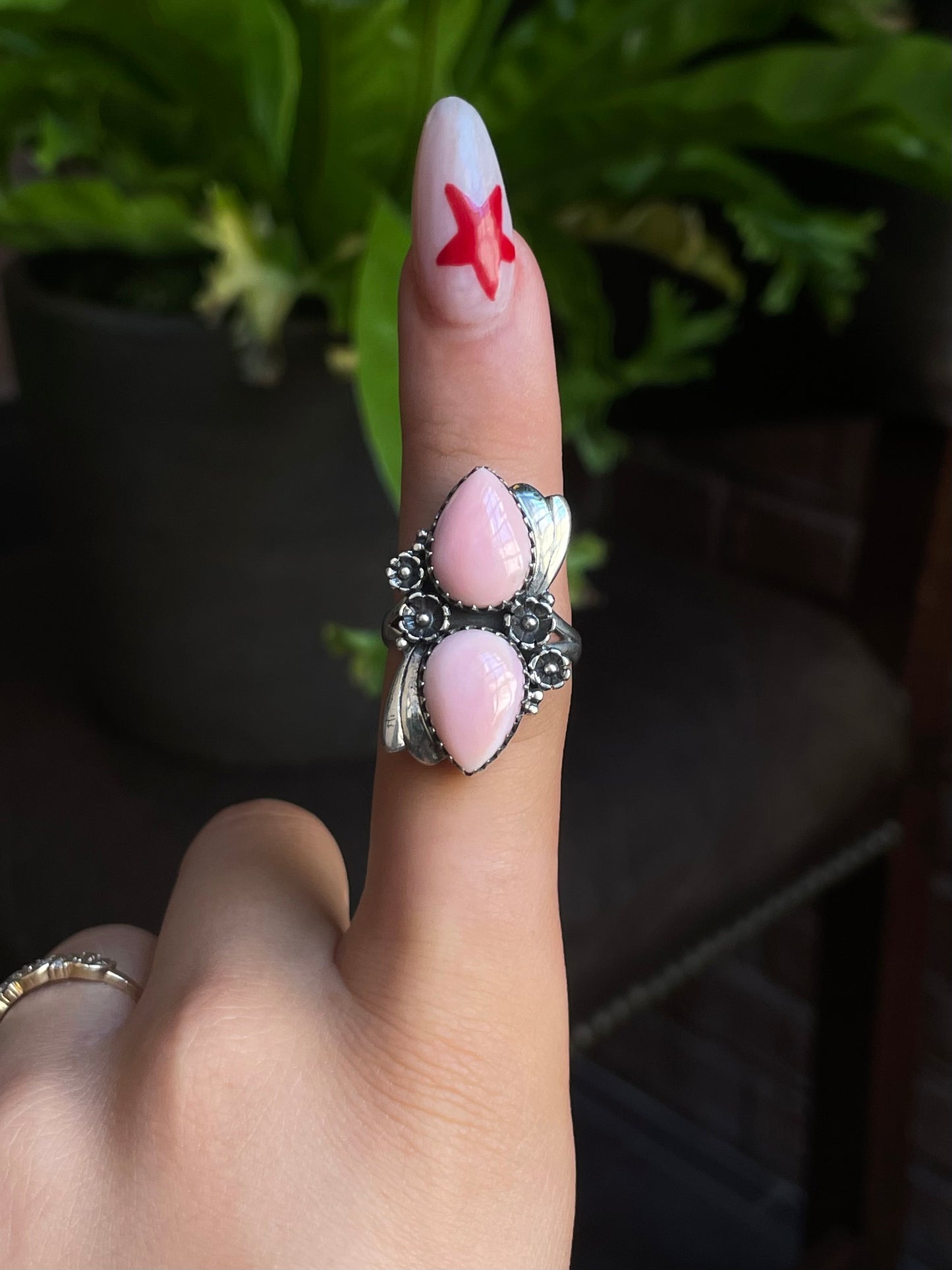 Pink Conch Tear Drop Floral Ring Size 8.75 | 925 Sterling Silver G526