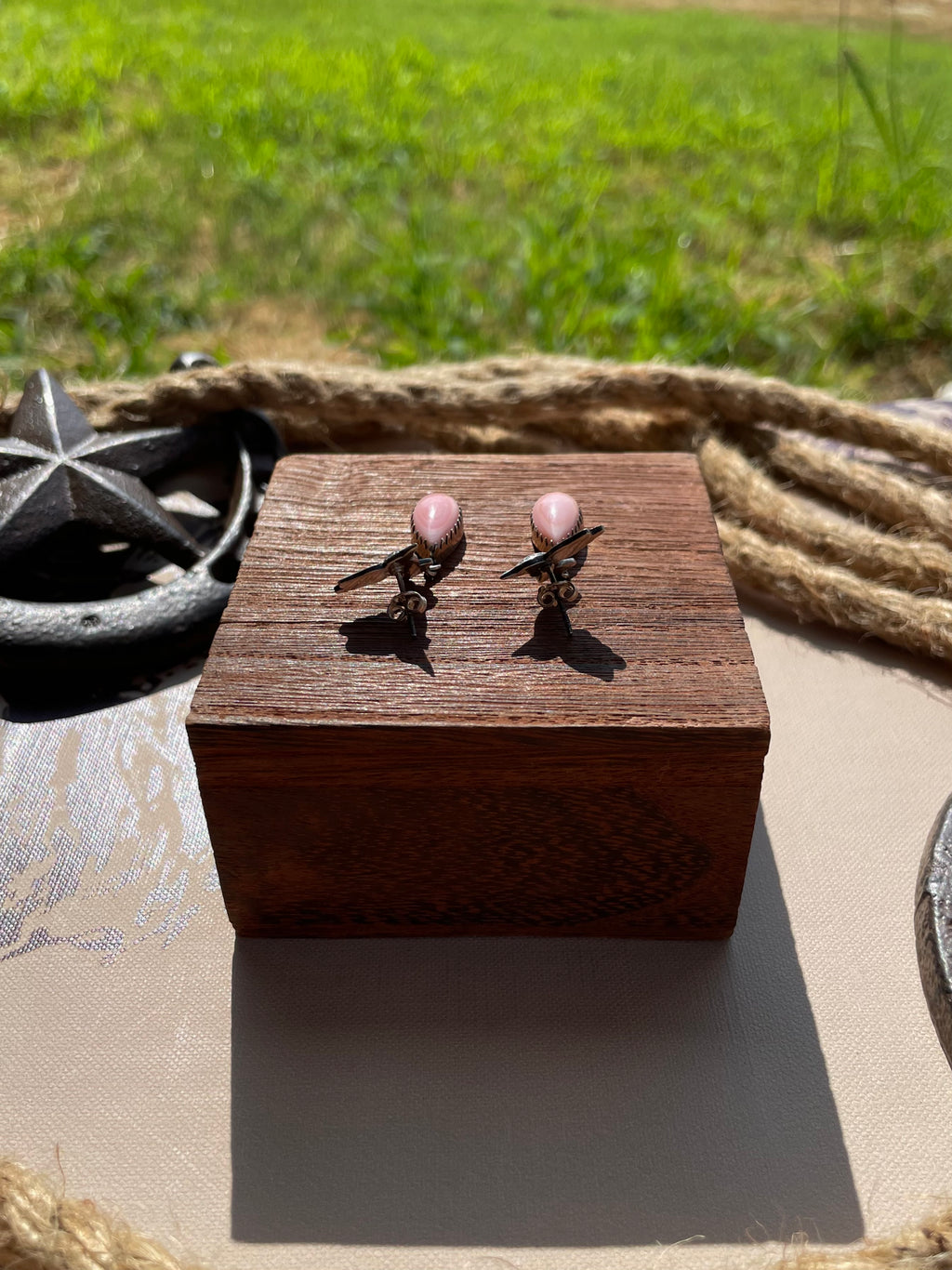 Pink Conch Hummingbird Stud Earrings | 925 Sterling Silver G703