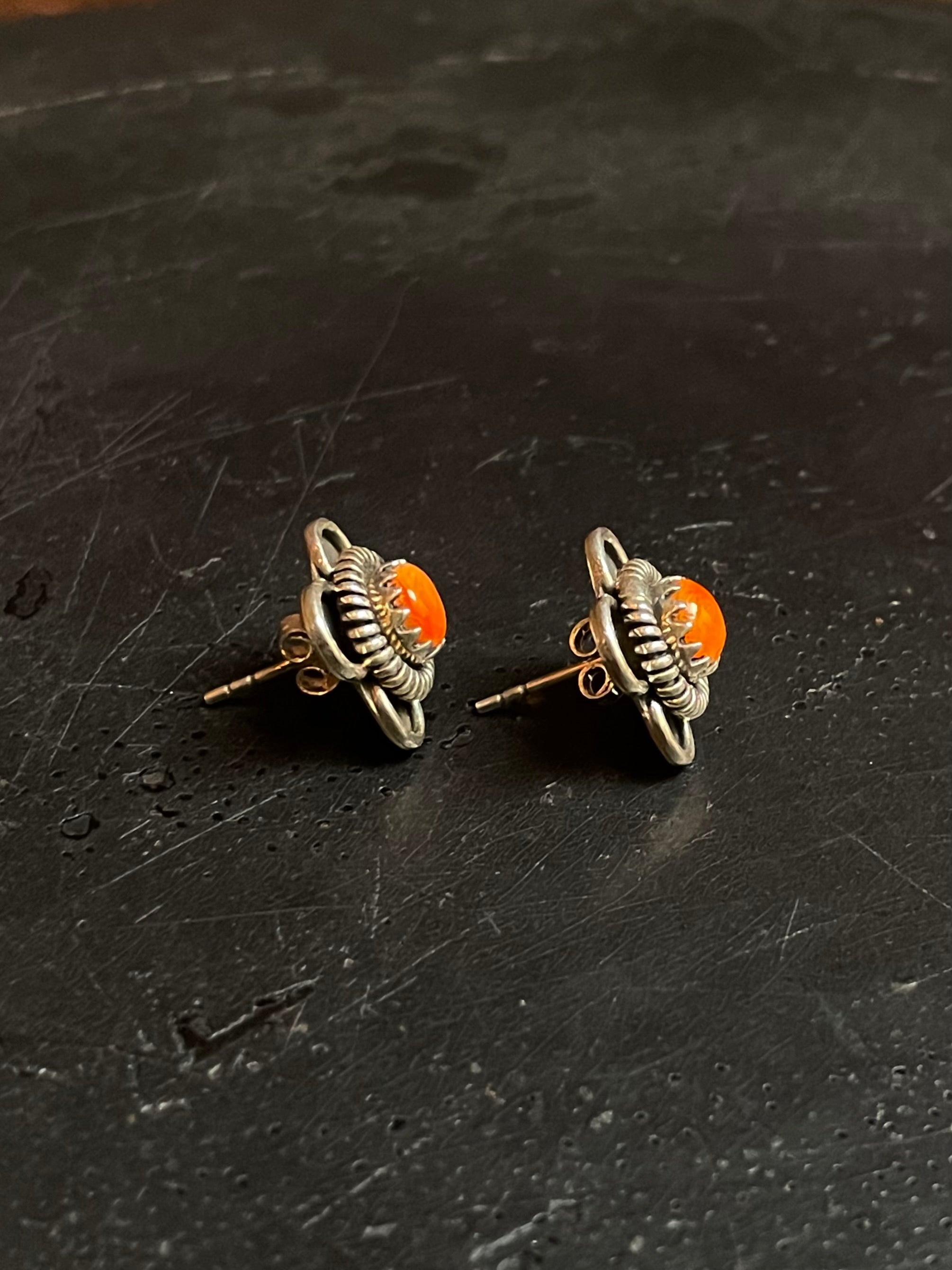 Spiny Oyster Flower Stud Earrings | 925 Sterling Silver G250