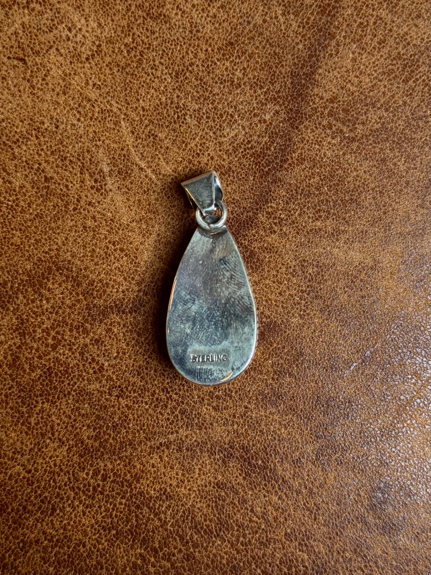 Pink Conch Tear Drop Pendant | Sterling Silver | A824