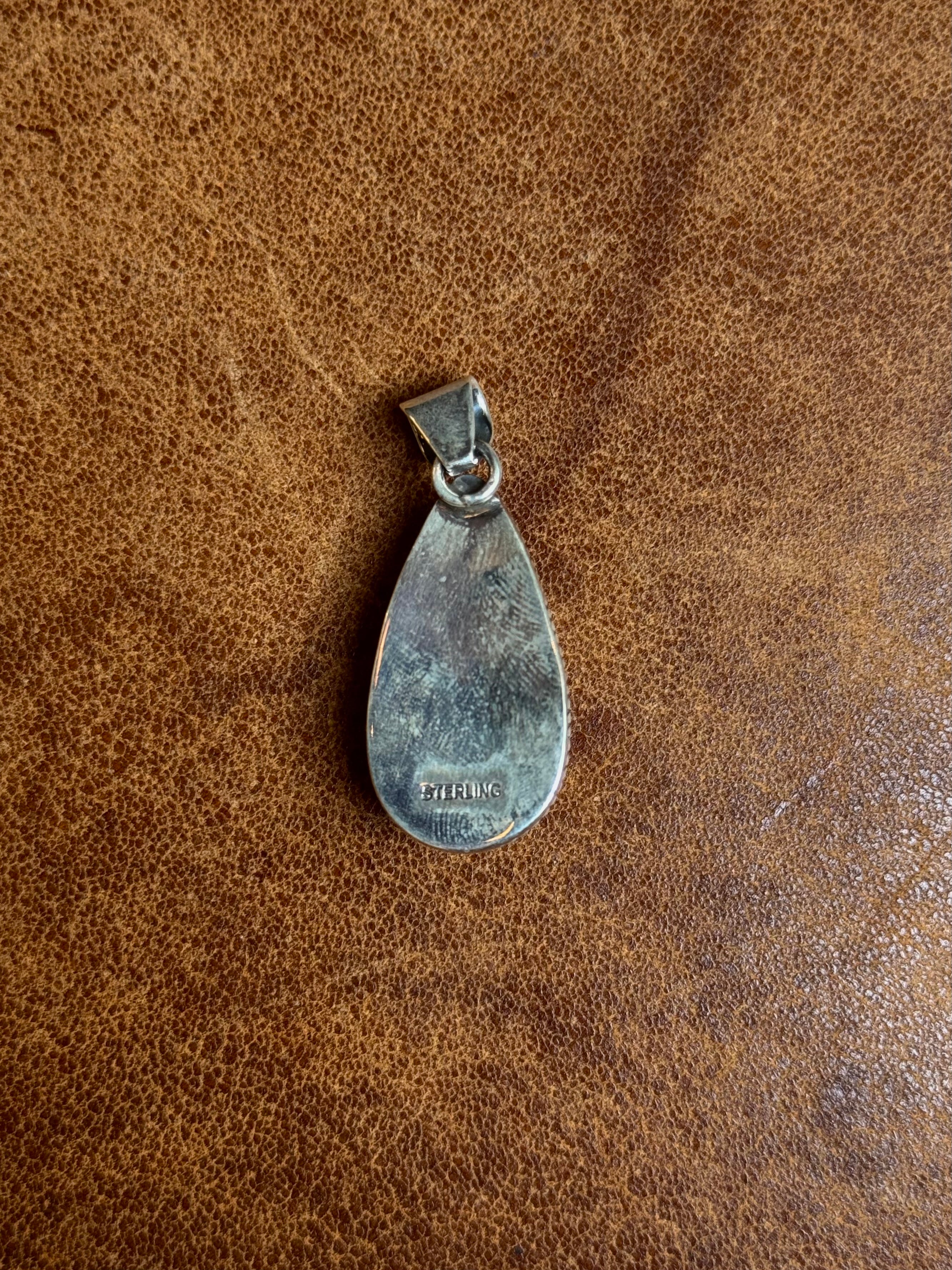 Pink Conch Tear Drop Pendant | Sterling Silver | A824