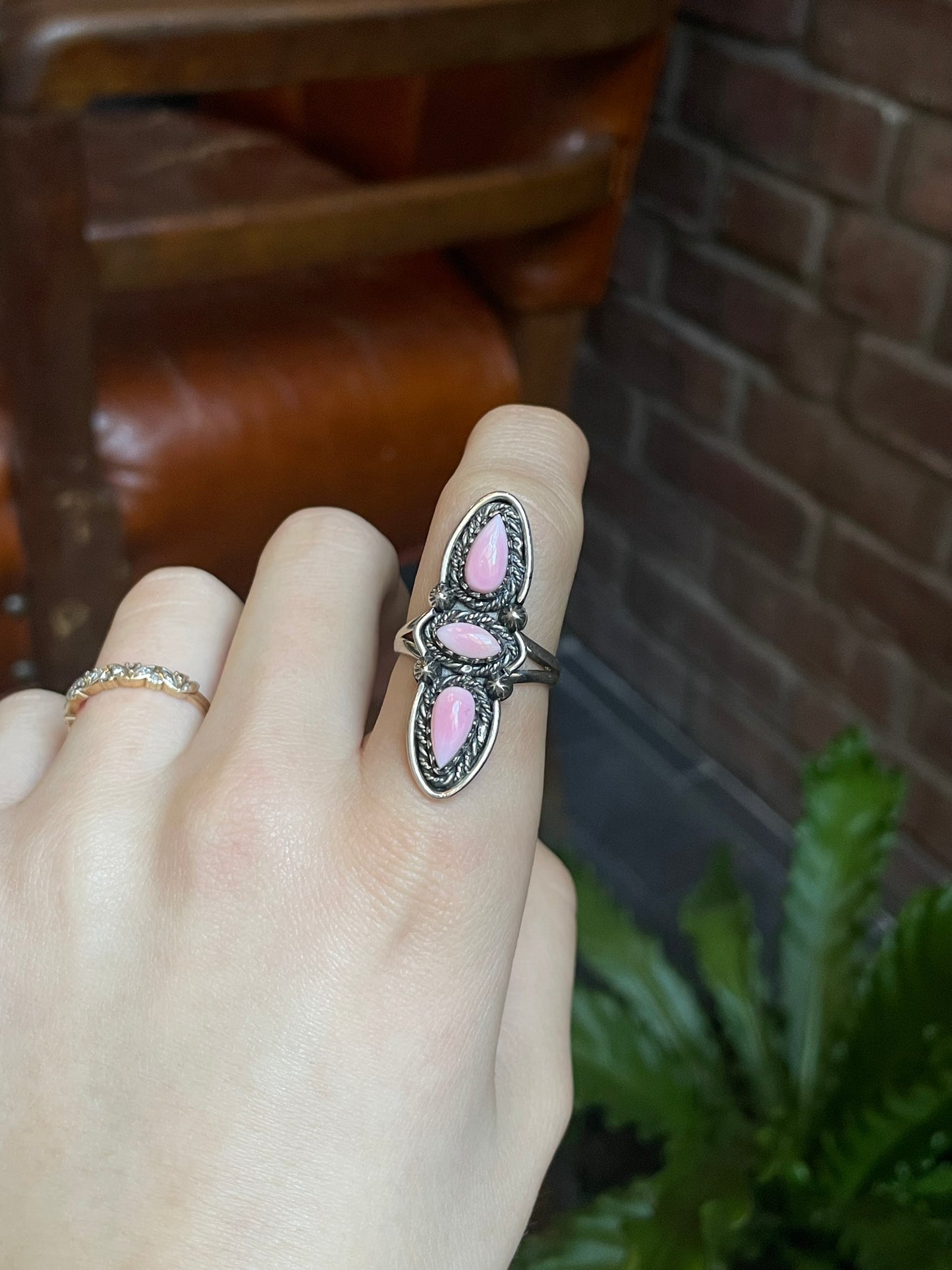 Pink Conch 3 Stone Ring | 925 Sterling Silver Size 9 E477