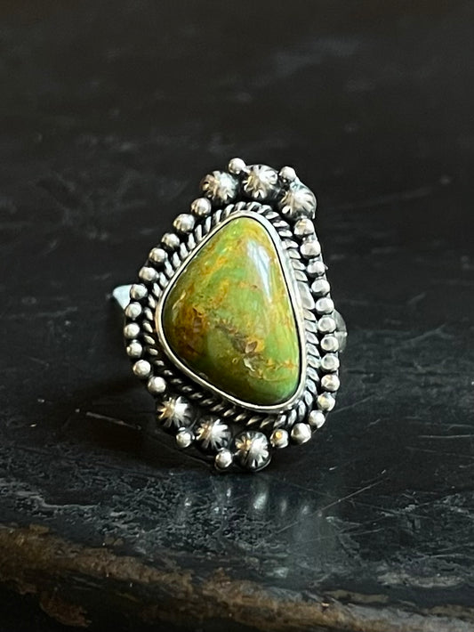 Kingman Turquoise Oval Ring | Sterling Silver | Size 7 | A324