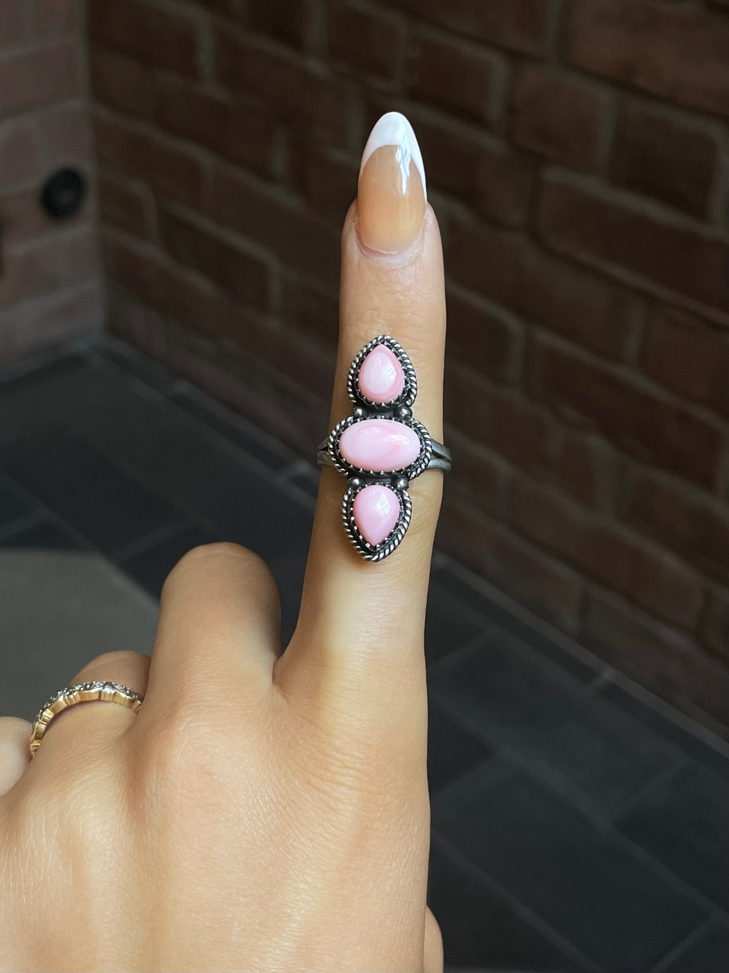 Pink Conch Three Stone Ring | Sterling Silver | Size 8 | A411