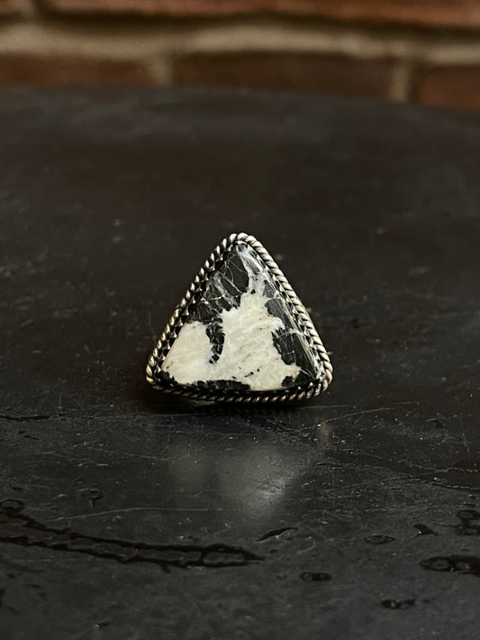 White Buffalo Ring | 925 Sterling Silver Size 6.5 E181