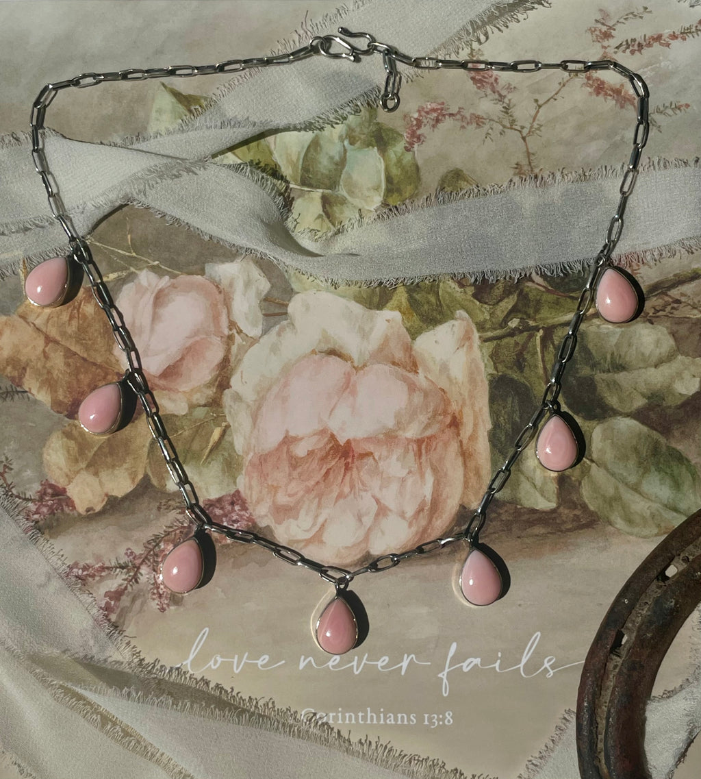 Pink Conch Teardrop Necklace | 925 Sterling Silver D240