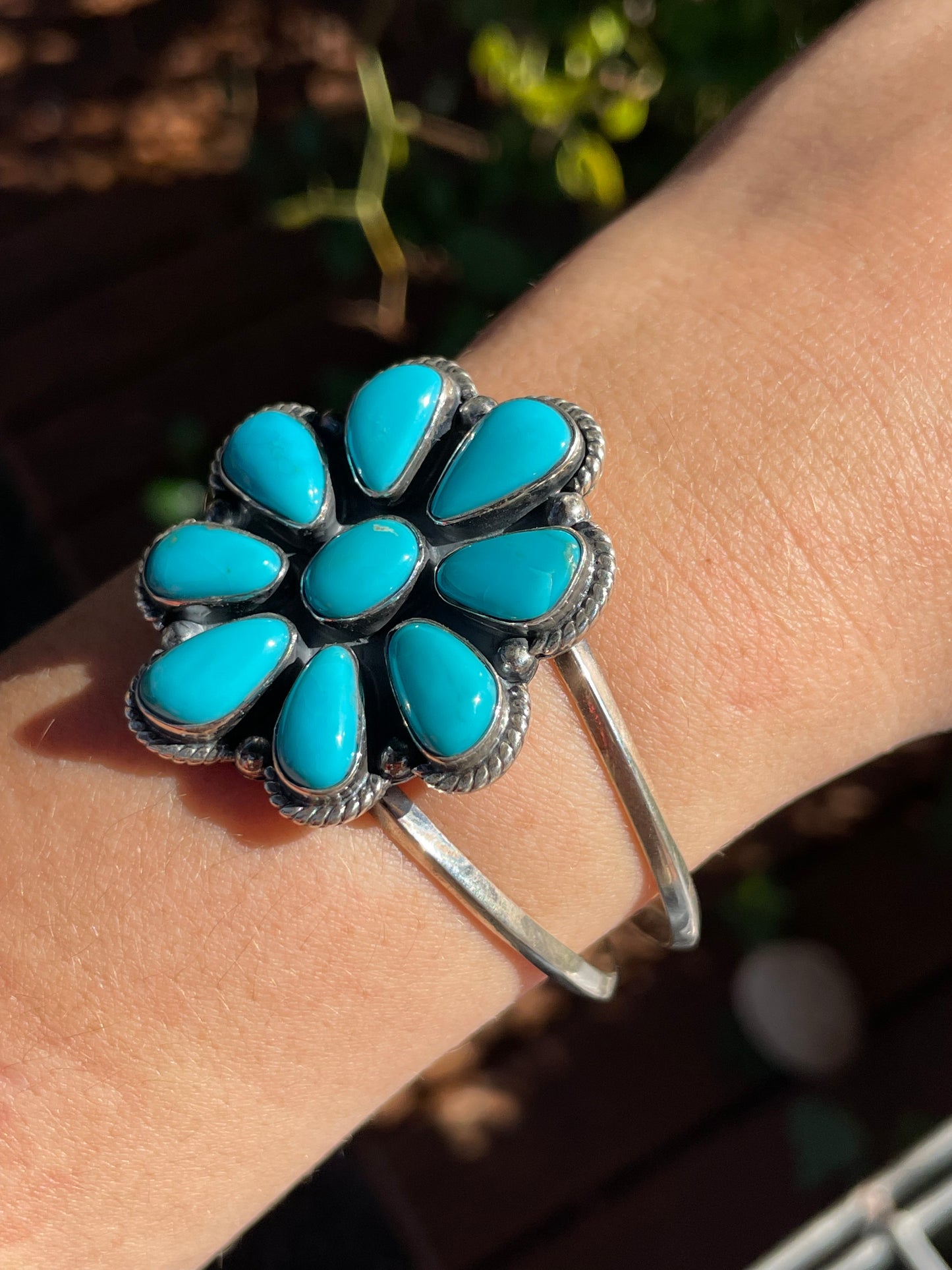 Kingman Turquoise Cluster Flower Cuff | 925 Sterling Silver | B9508 B883