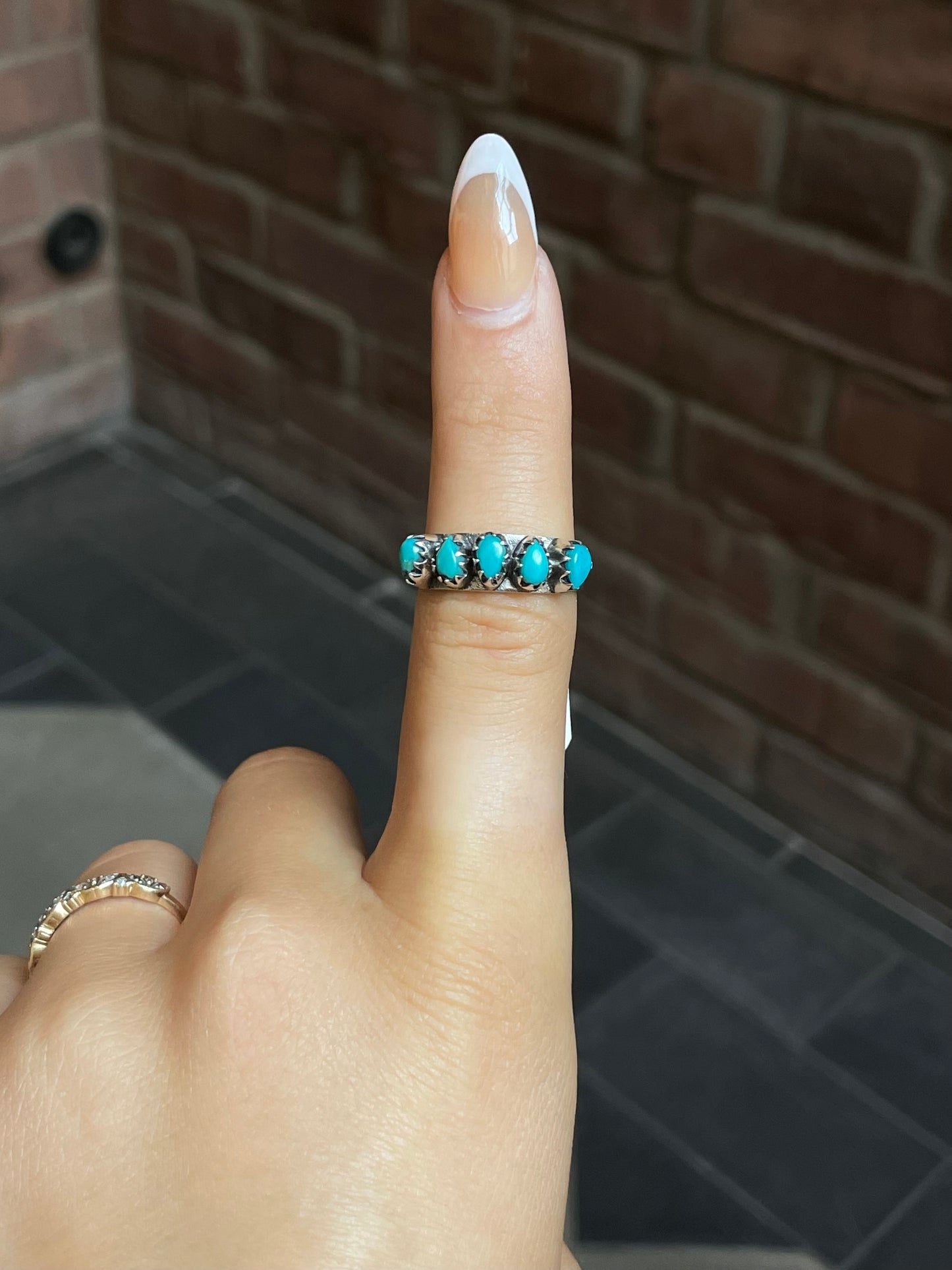 Kingman Turquoise Round Ring | Sterling Silver | Size 6 | A315