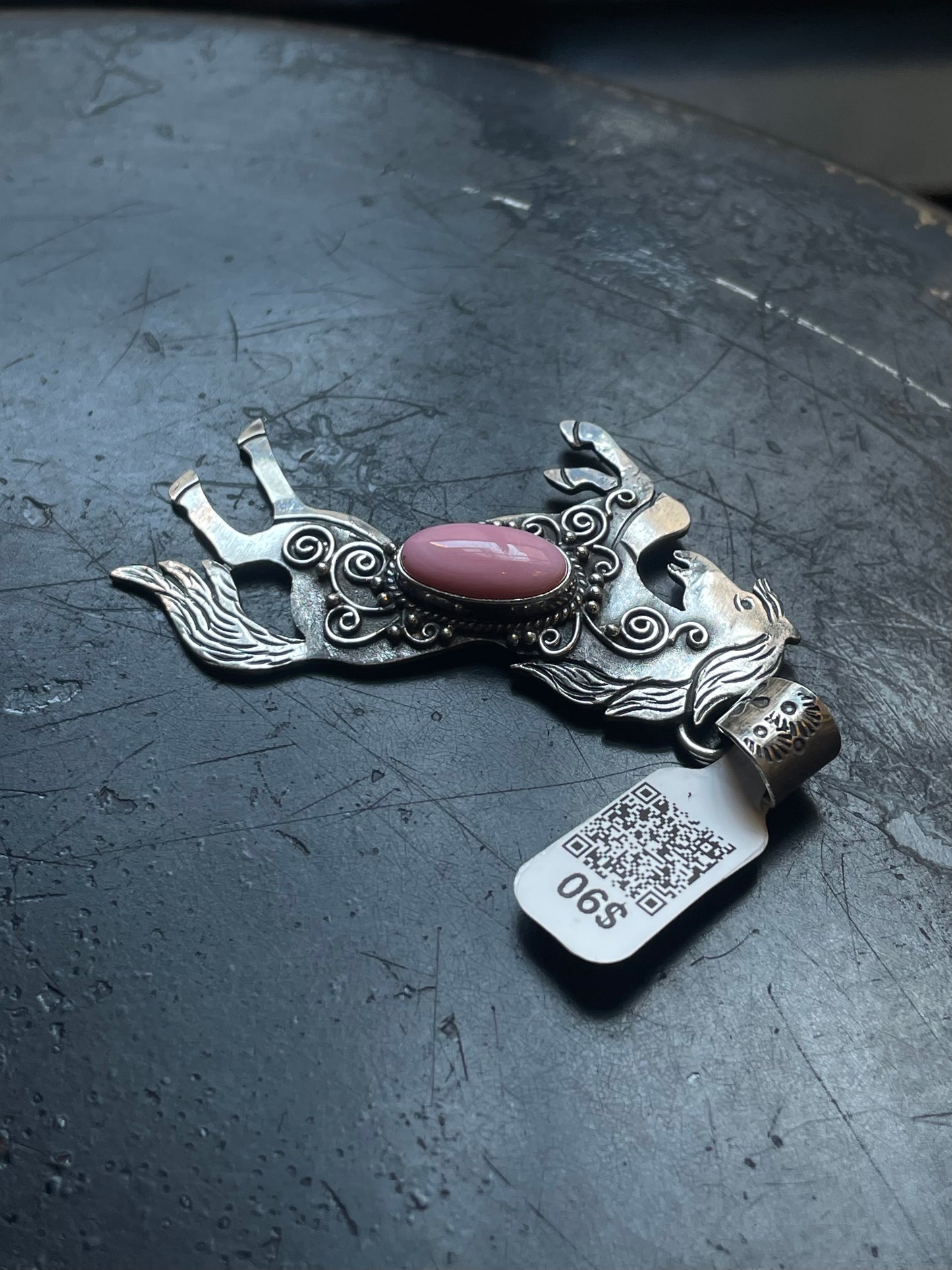 Horse Pendant in Pink Conch | Sterling Silver | A586