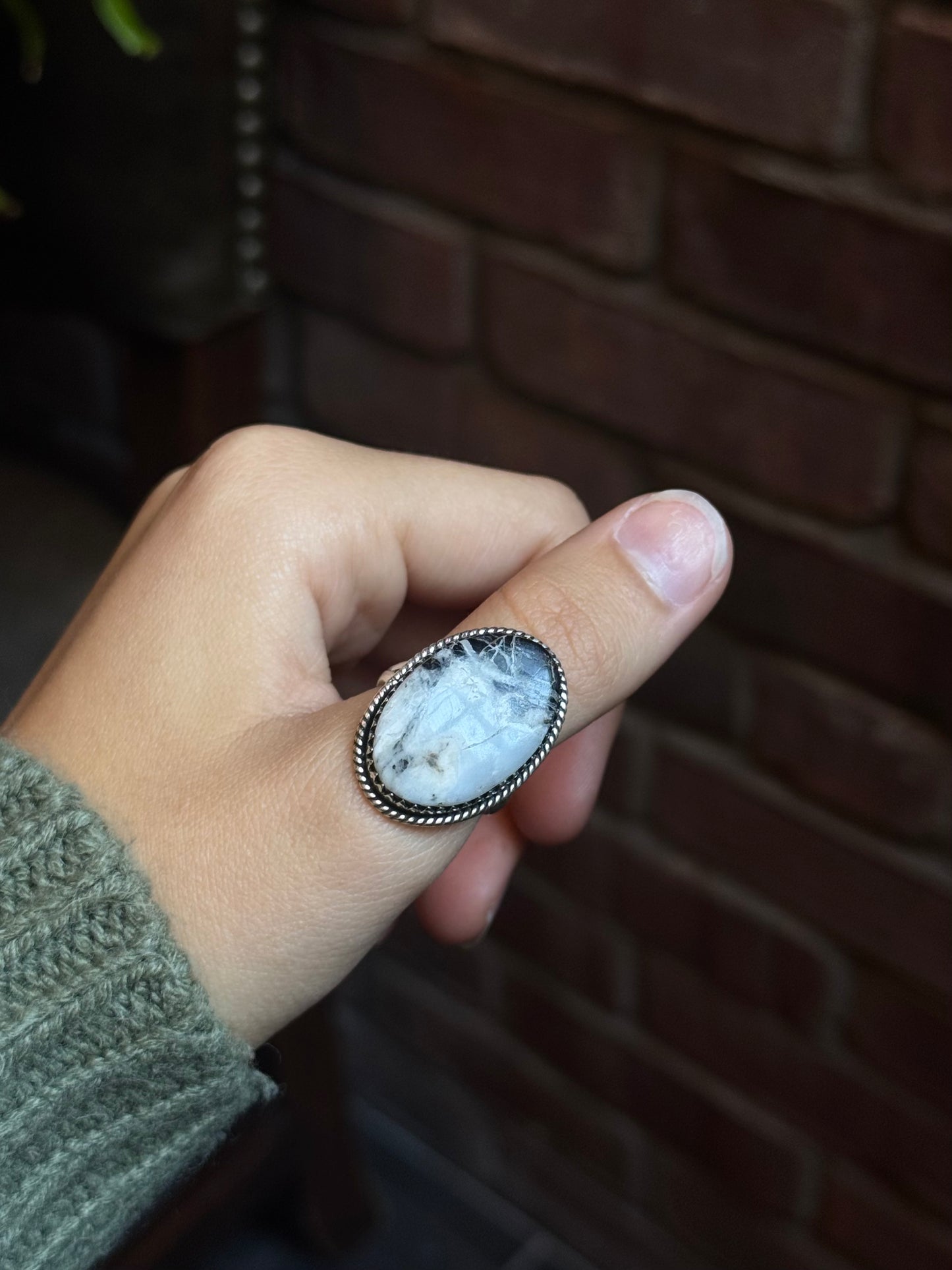 White Buffalo Ring Size 10 | 925 Sterling Silver C427