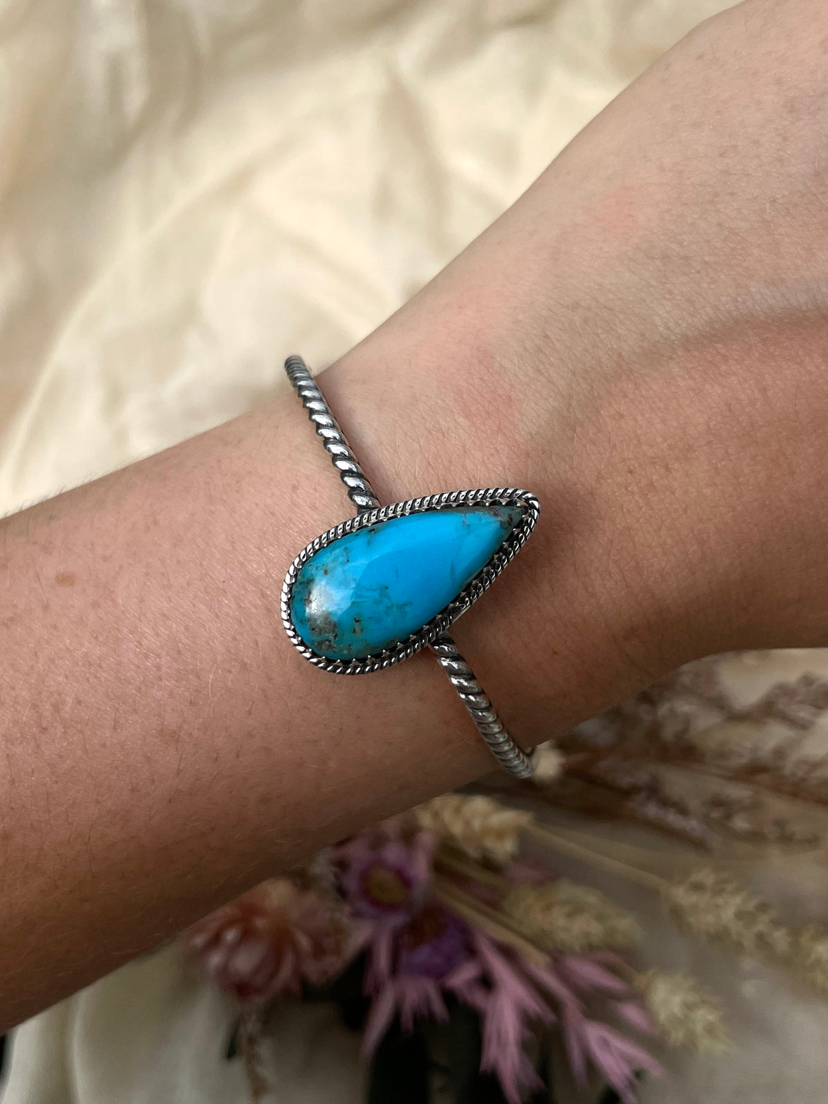 Turquoise Teardrop Cuff Bracelet | 925 Sterling Silver D271