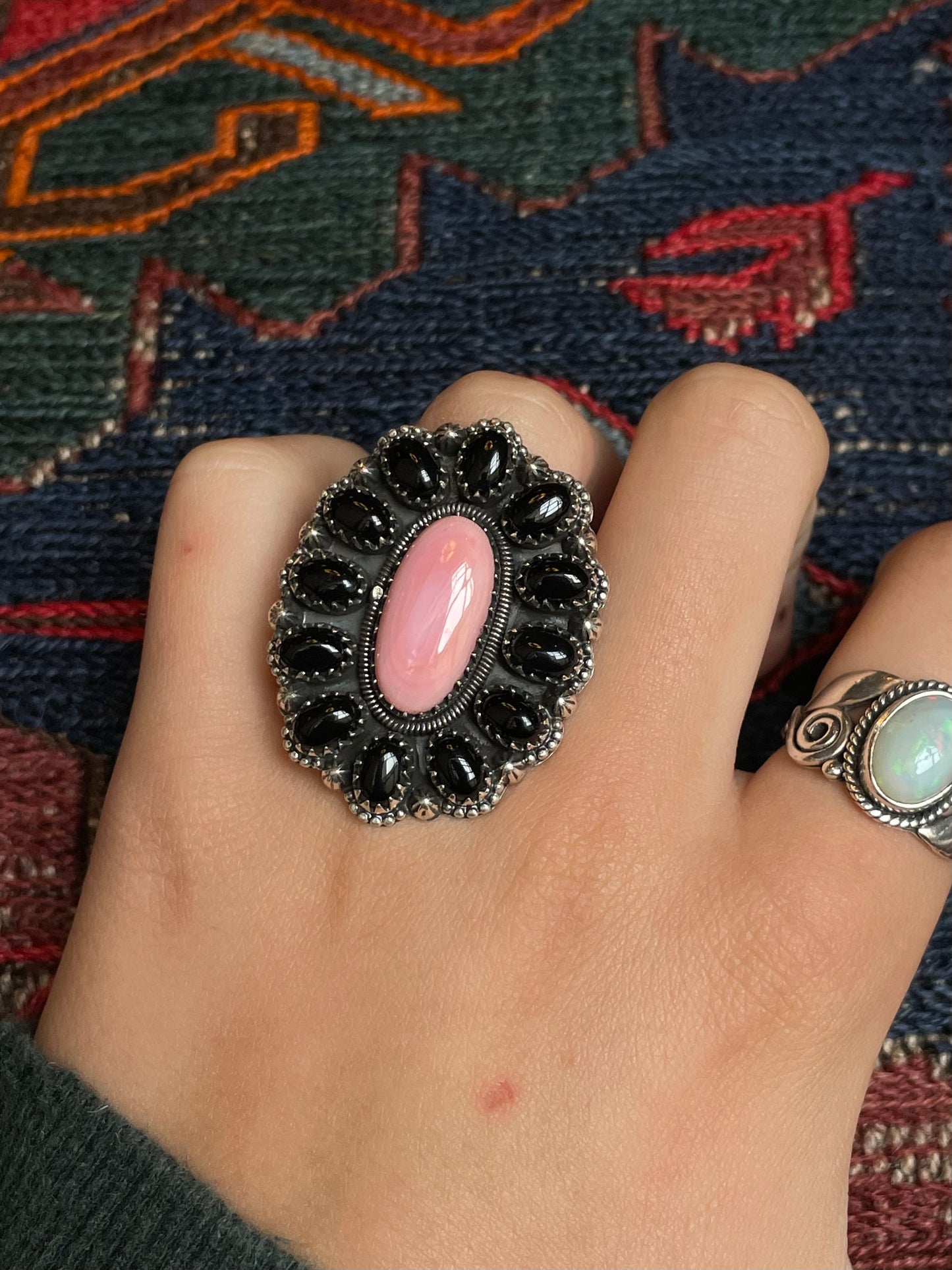 Pink Conch & Black Onyx Cluster Ring | Sterling Silver | Size 7 G339