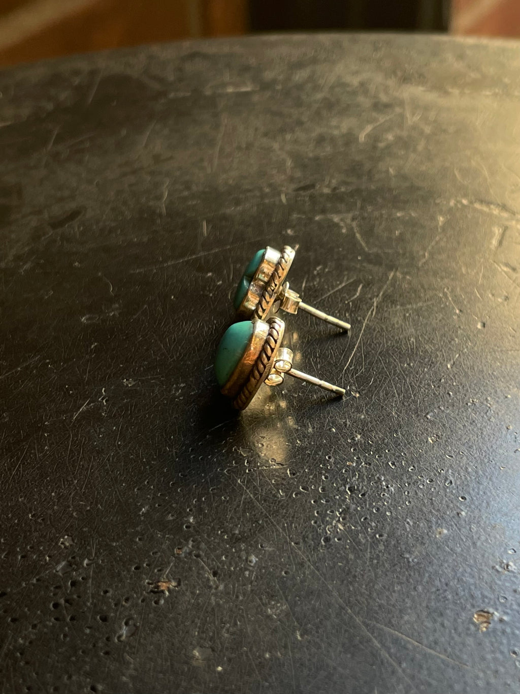 Kingman Turquoise Heart Stud Earrings | 925 Sterling Silver G666