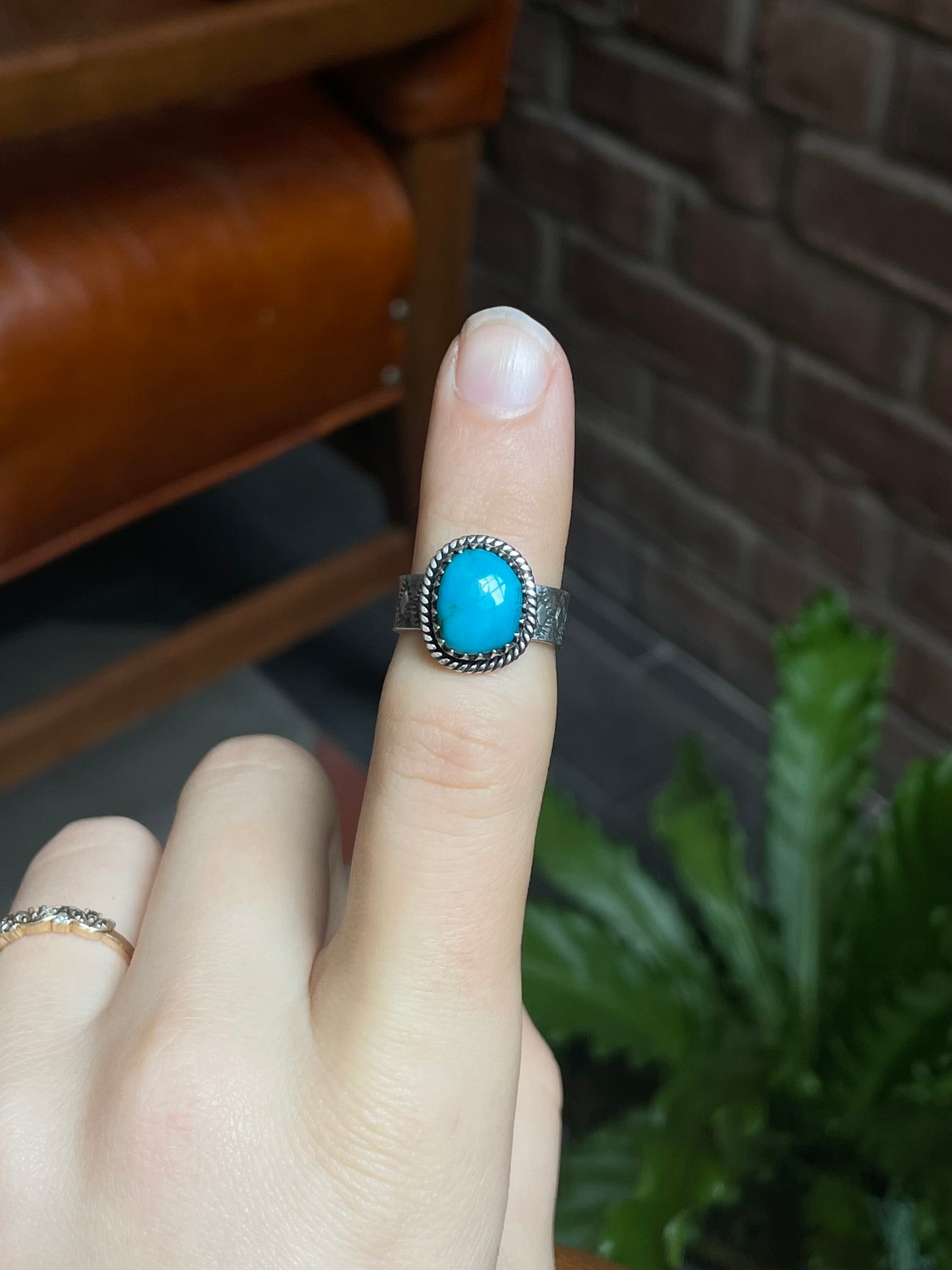 Kingman Turquoise Oval Stud Ring | Sterling Silver | Size 5.75 | A750