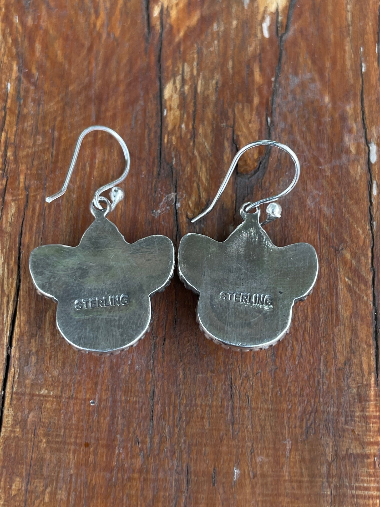 Spiny Oyster Paw Dangle Earrings | 925 Sterling Silver B965