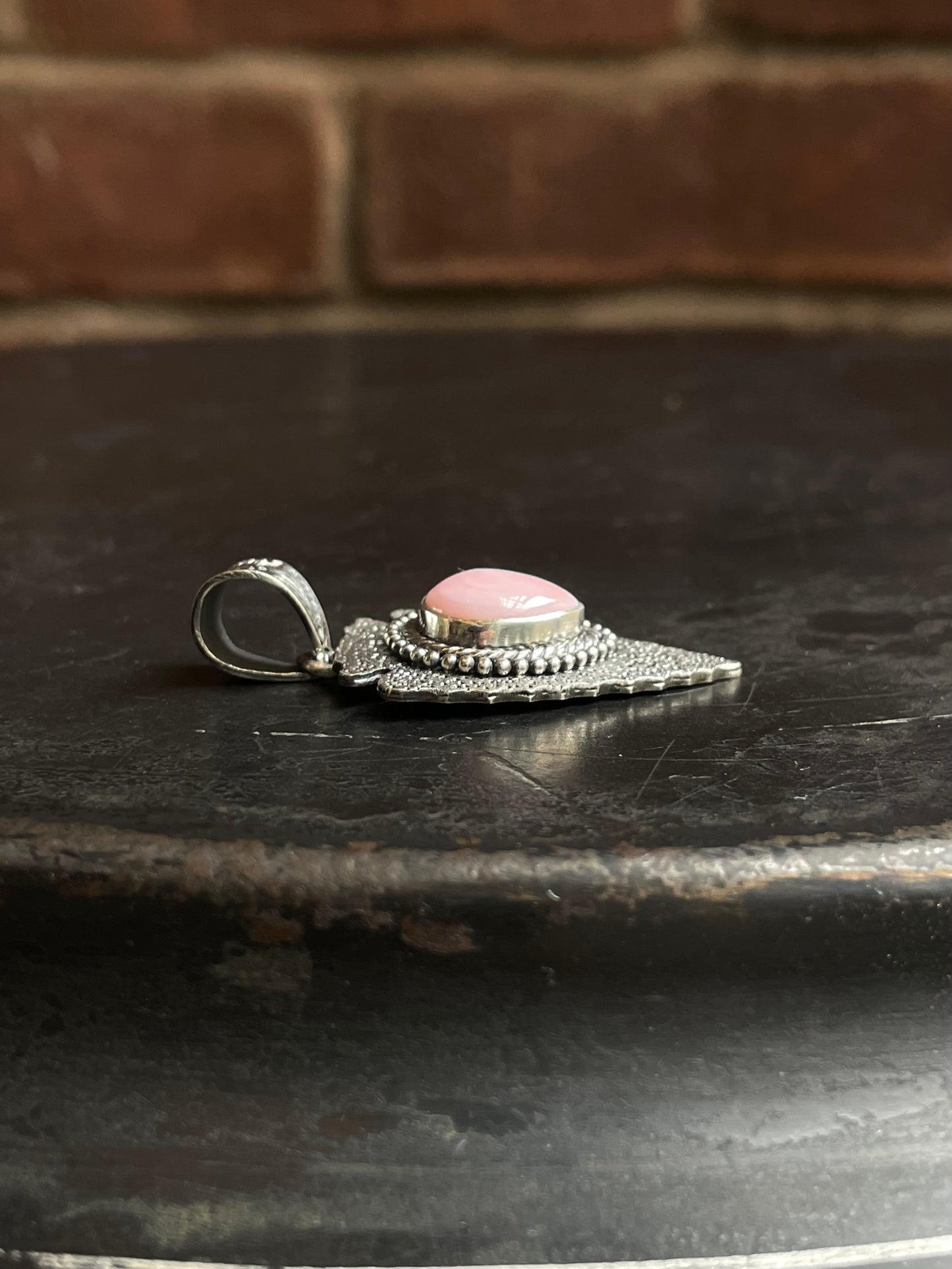 Pink Conch Arrow Head Pendant | 925 Sterling Silver E960