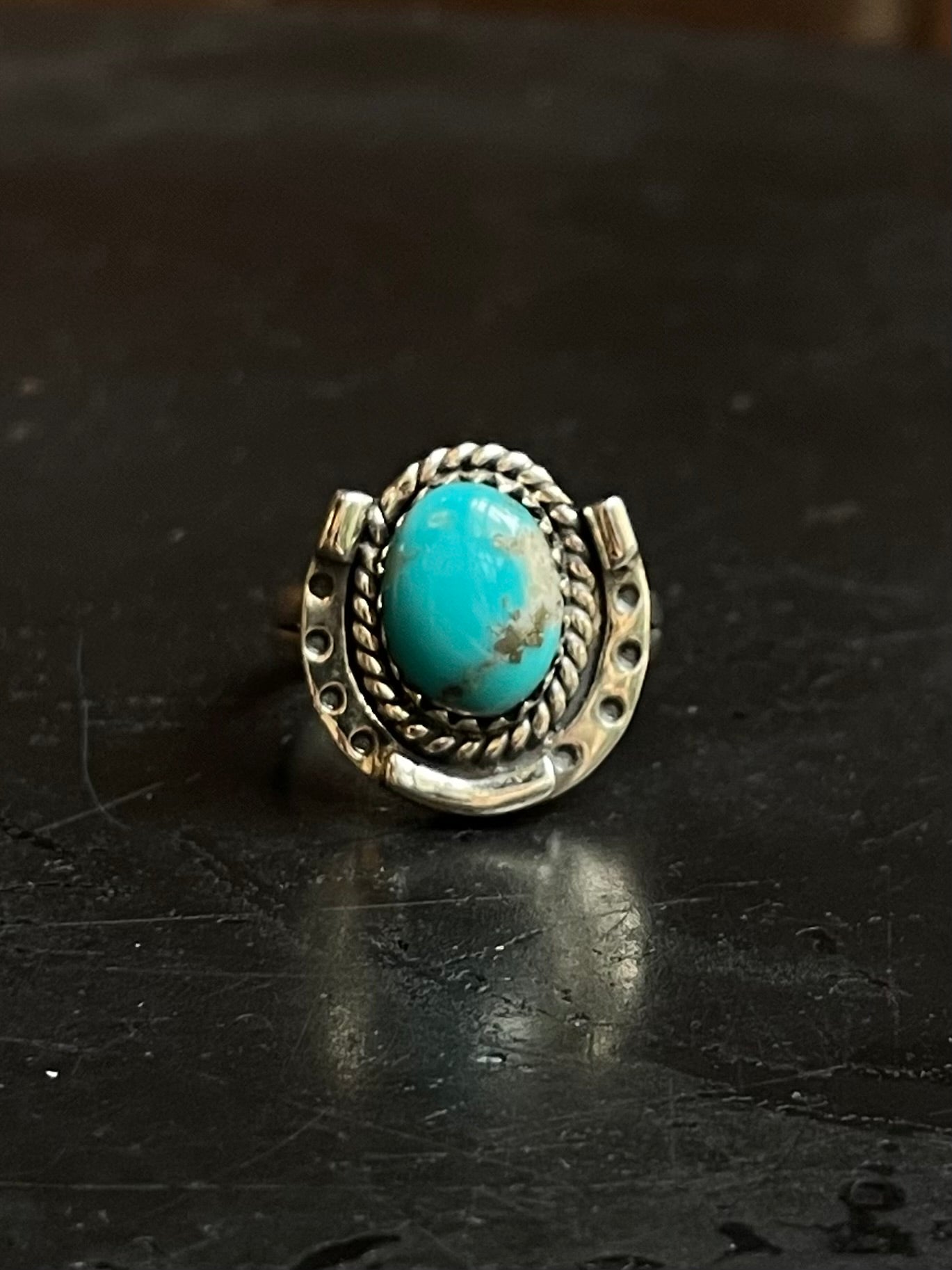 Kingman Turquoise Horse Shoe Ring Size 8 | 925 Sterling Silver Southwest E173