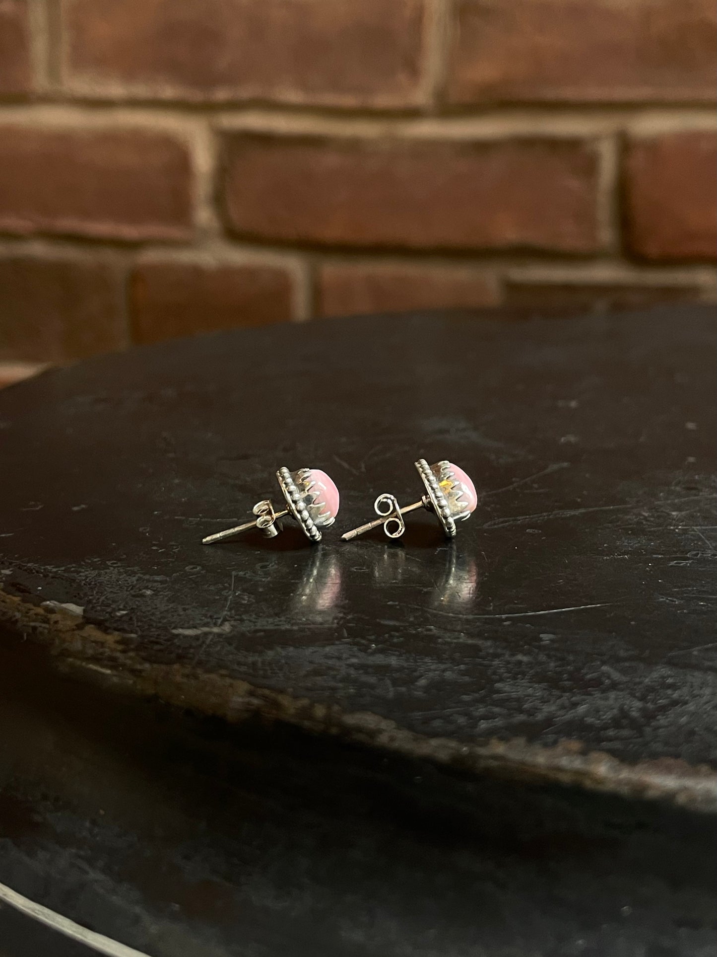 Pink Conch Teardrop Stud Earrings | 925 Sterling Silver E789