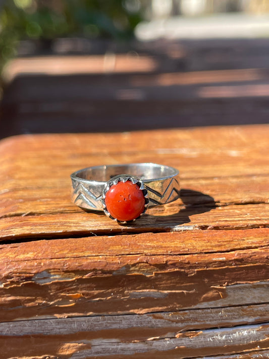 Coral Ring | 925 Sterling Silver | Size 6.5 B923