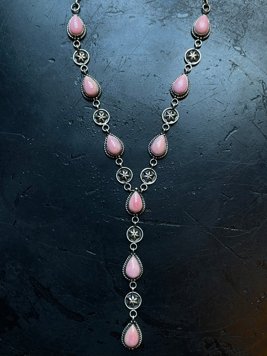 Pink Conch Tear Drop Necklace | 925 Sterling Silver E368