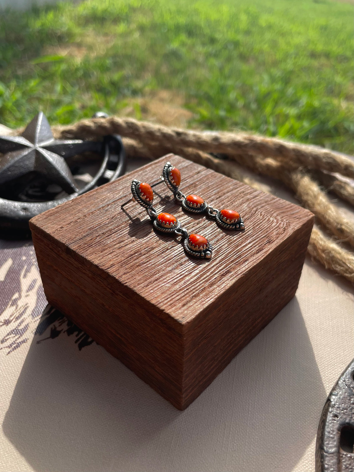 Spiny Oyster Triple Drop Stud Earrings | 925 Sterling Silver G719