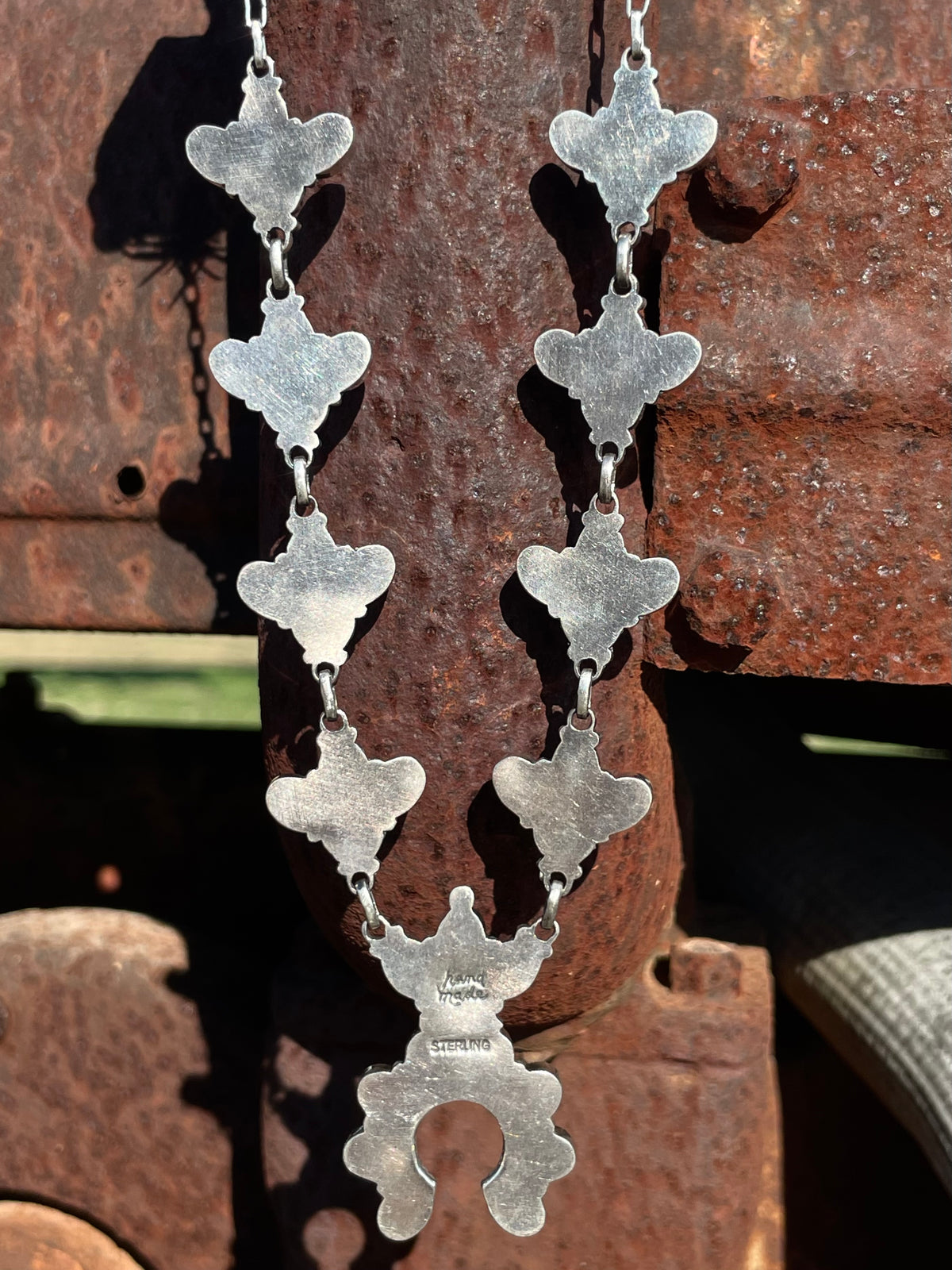 Spiny Oyster Naja Necklace | Floral Cluster Stations | 925 Silver E592