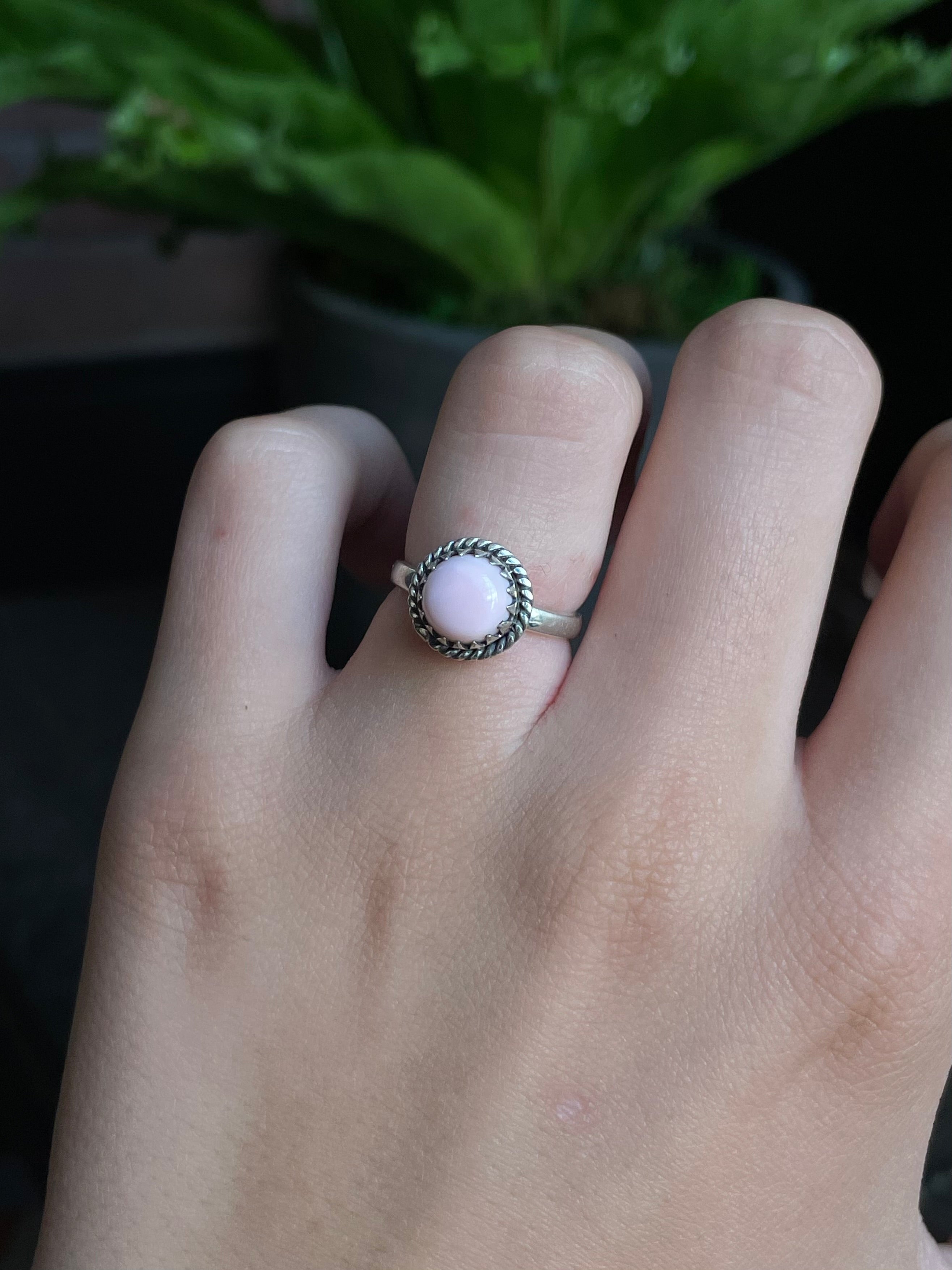 Pink Conch Ring Size 6 | 925 Sterling Silver G539