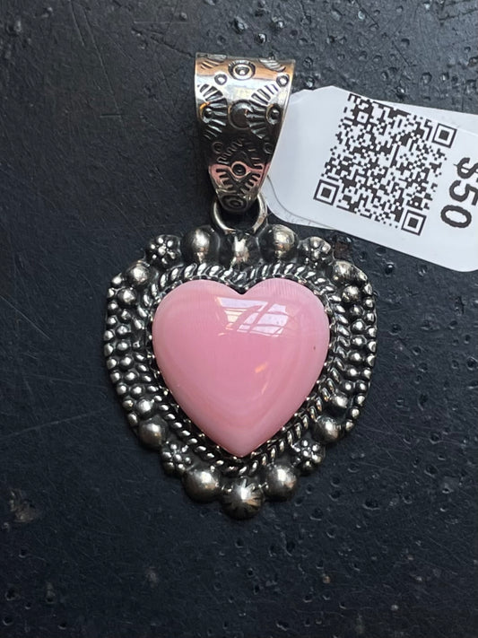 Pink Conch Heart Pendant | Sterling Silver | A655