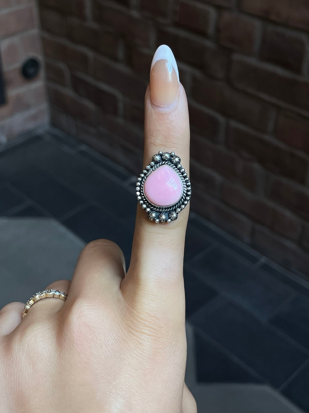 Pink Conch Oval Ring | Sterling Silver | Size 8 | A327