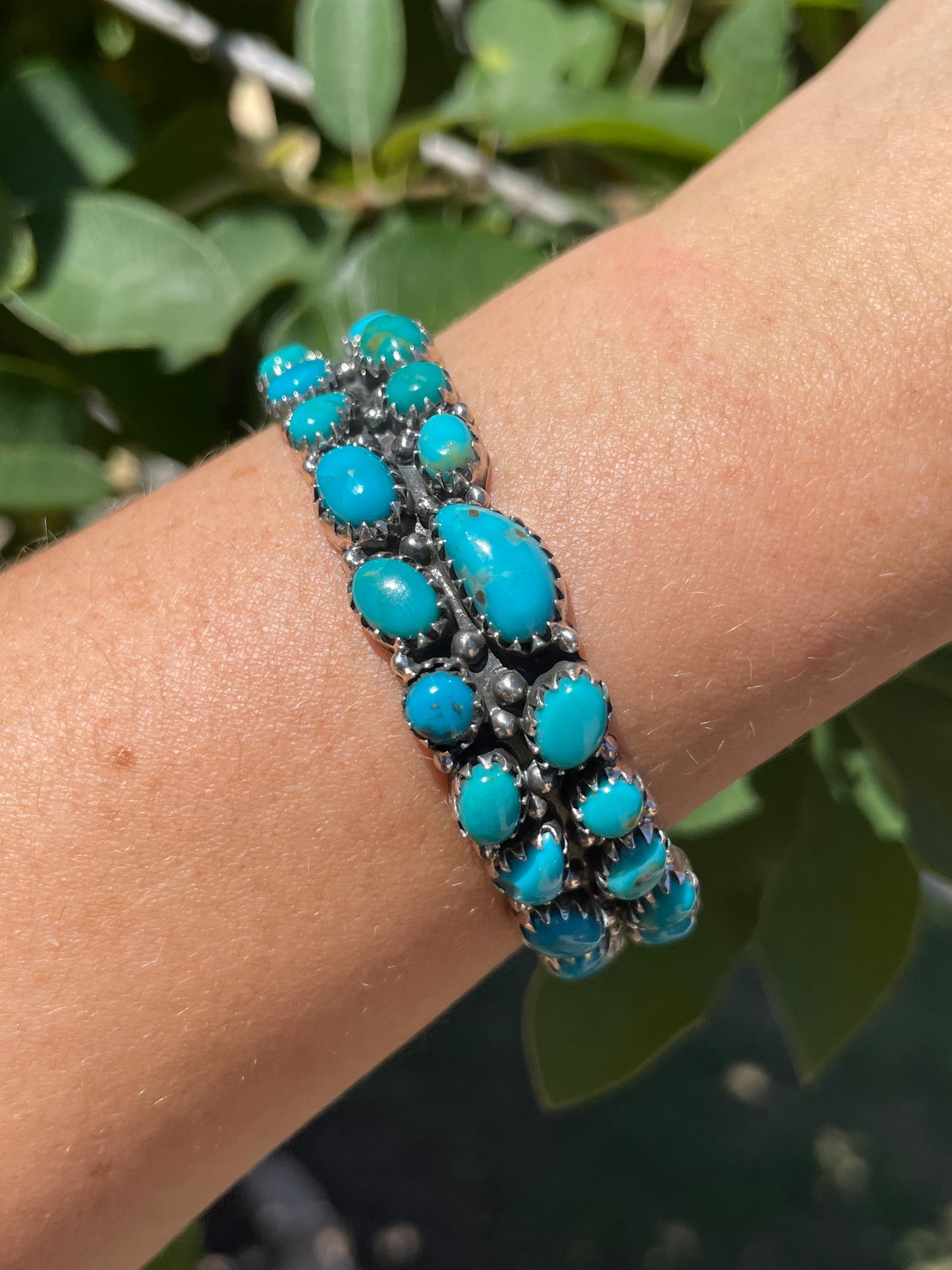 Kingman Turquoise Cluster Cuff Bracelet | Sterling Silver D143