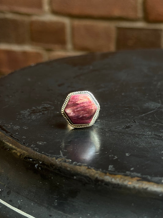 Purple Spiny Hexagon Ring | Sterling Silver | Size 6 | A739