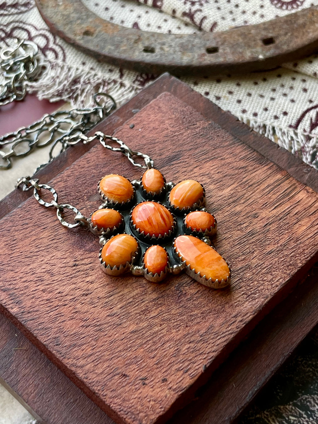 Spiny Oyster Cluster Necklace | 925 Sterling Silver D208