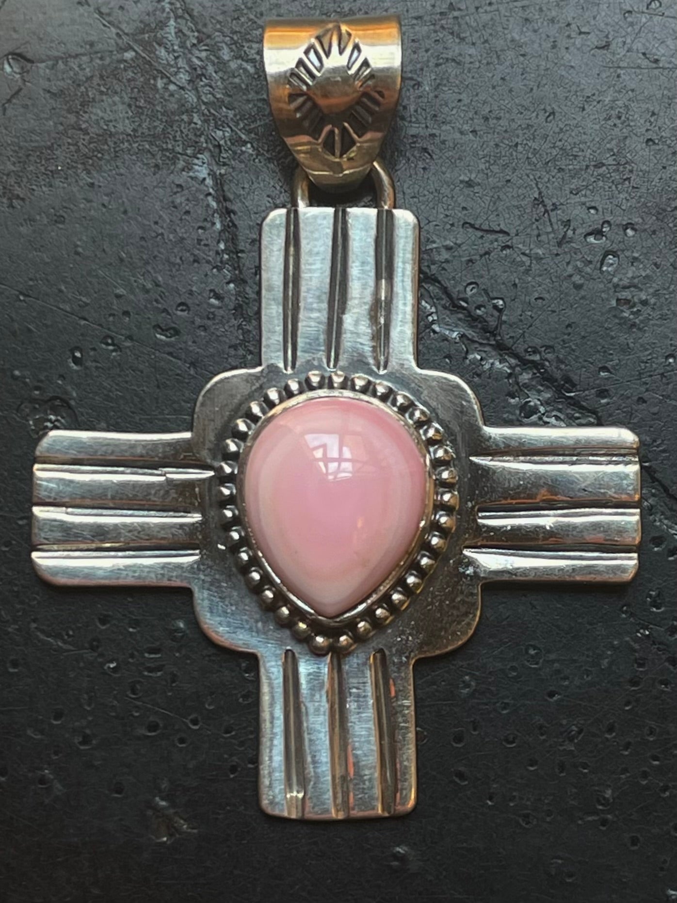 Pink Conch Zia Cross Pendant | Sterling Silver G446