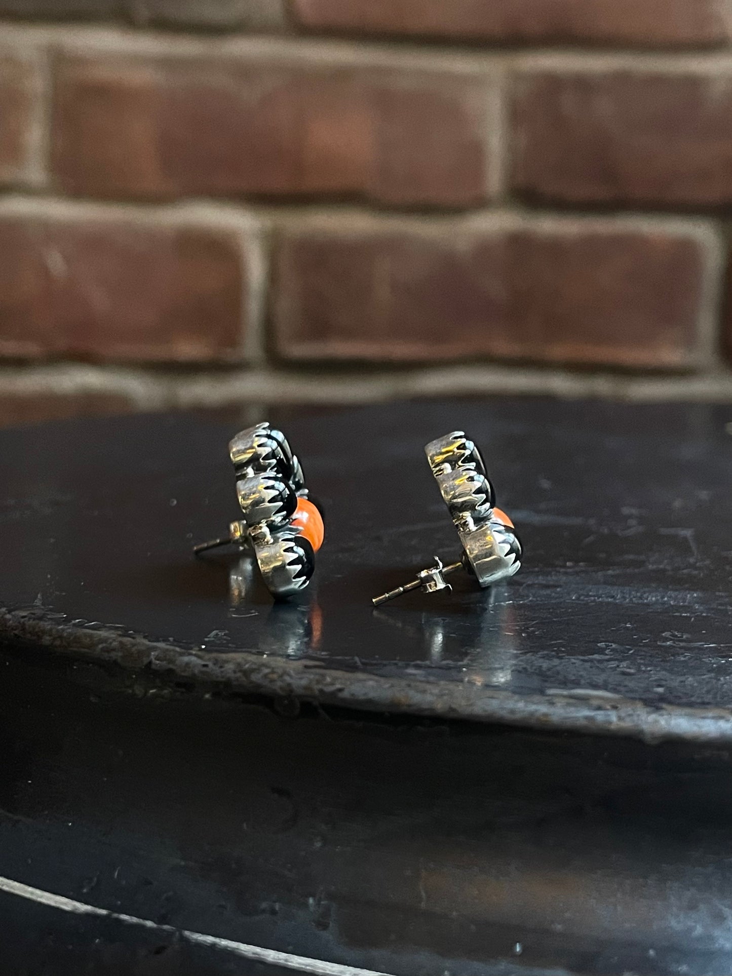 Black Onyx Spiny Oyster Cluster Stud Earrings | Sterling Silver E647