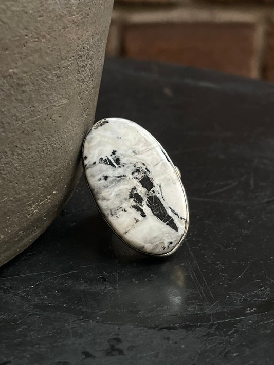 White Buffalo Ring | 925 Sterling Silver Size 7 E202